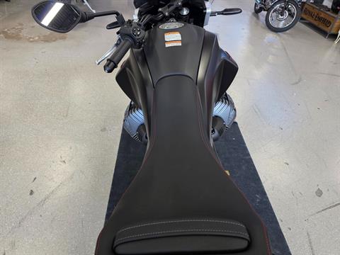 2025 Moto Guzzi V85 Strada in Fort Myers, Florida - Photo 12