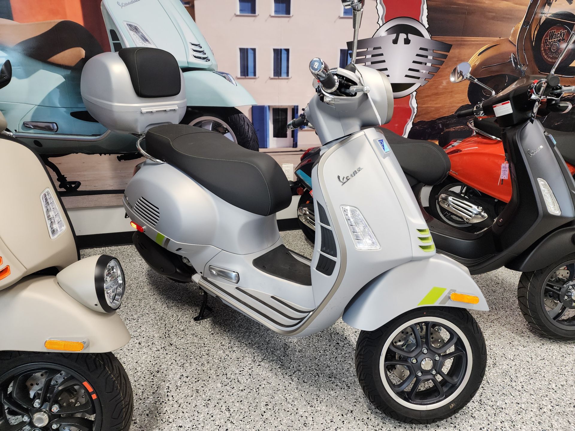 300 Hpe VelocitÃ Max Beverly 300 Piaggio Beverly 300 VelocitÃ