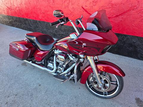 2017 Harley-Davidson Road Glide® Special in Fort Myers, Florida - Photo 2