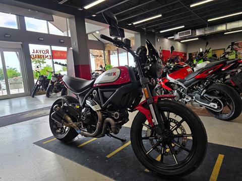 2022 Ducati Scrambler Icon Dark in Fort Myers, Florida - Photo 5