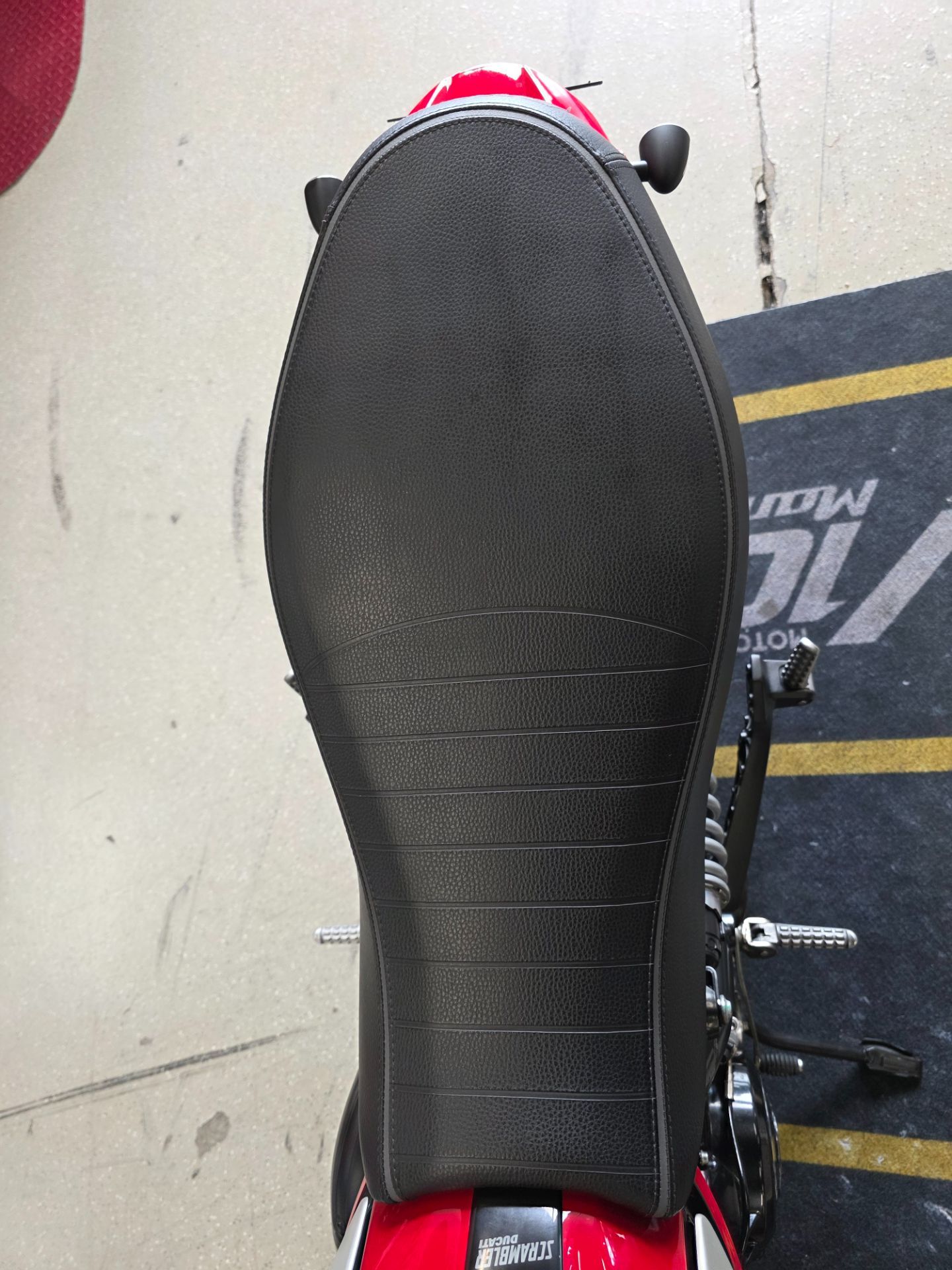2022 Ducati Scrambler Icon Dark in Fort Myers, Florida - Photo 10
