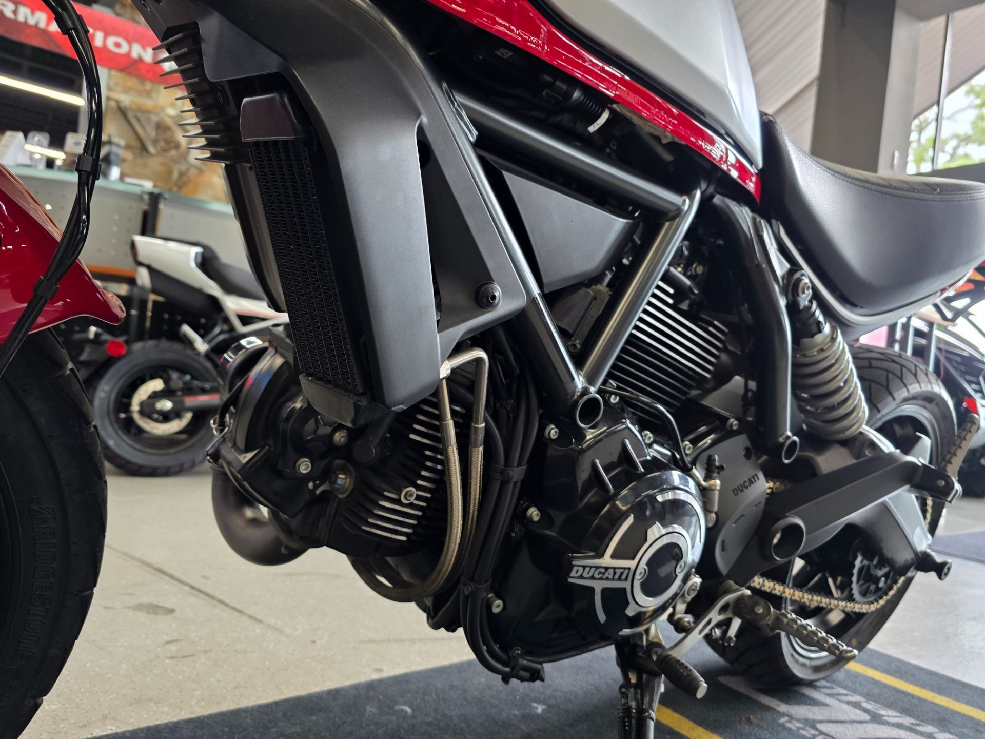 2022 Ducati Scrambler Icon Dark in Fort Myers, Florida - Photo 13