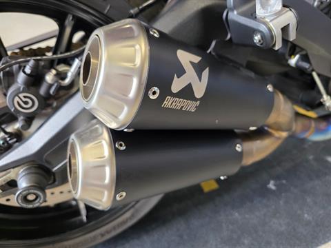 2022 Ducati Scrambler Icon Dark in Fort Myers, Florida - Photo 17