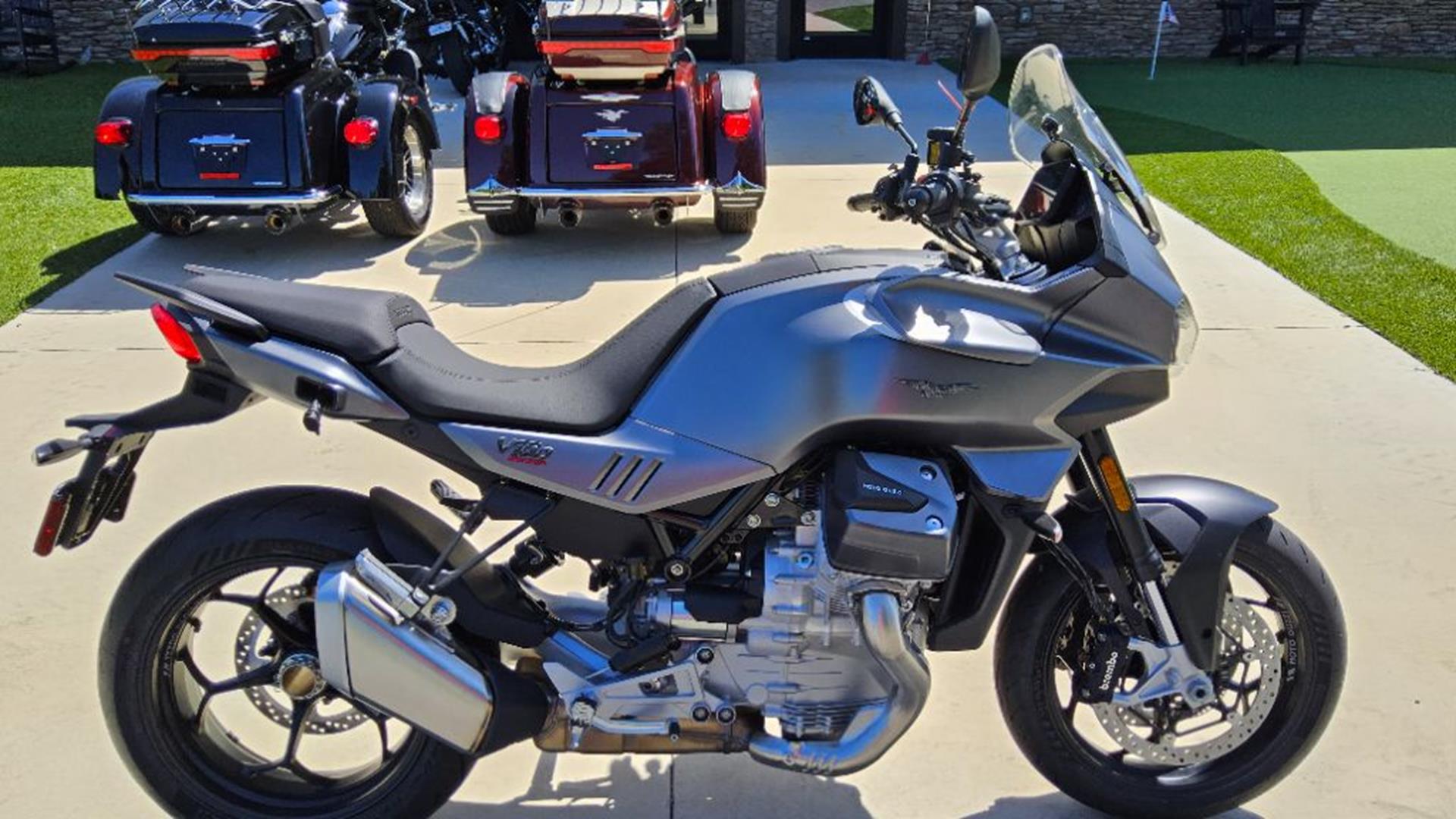 2025 Moto Guzzi V100 Mandello for sale 1307296