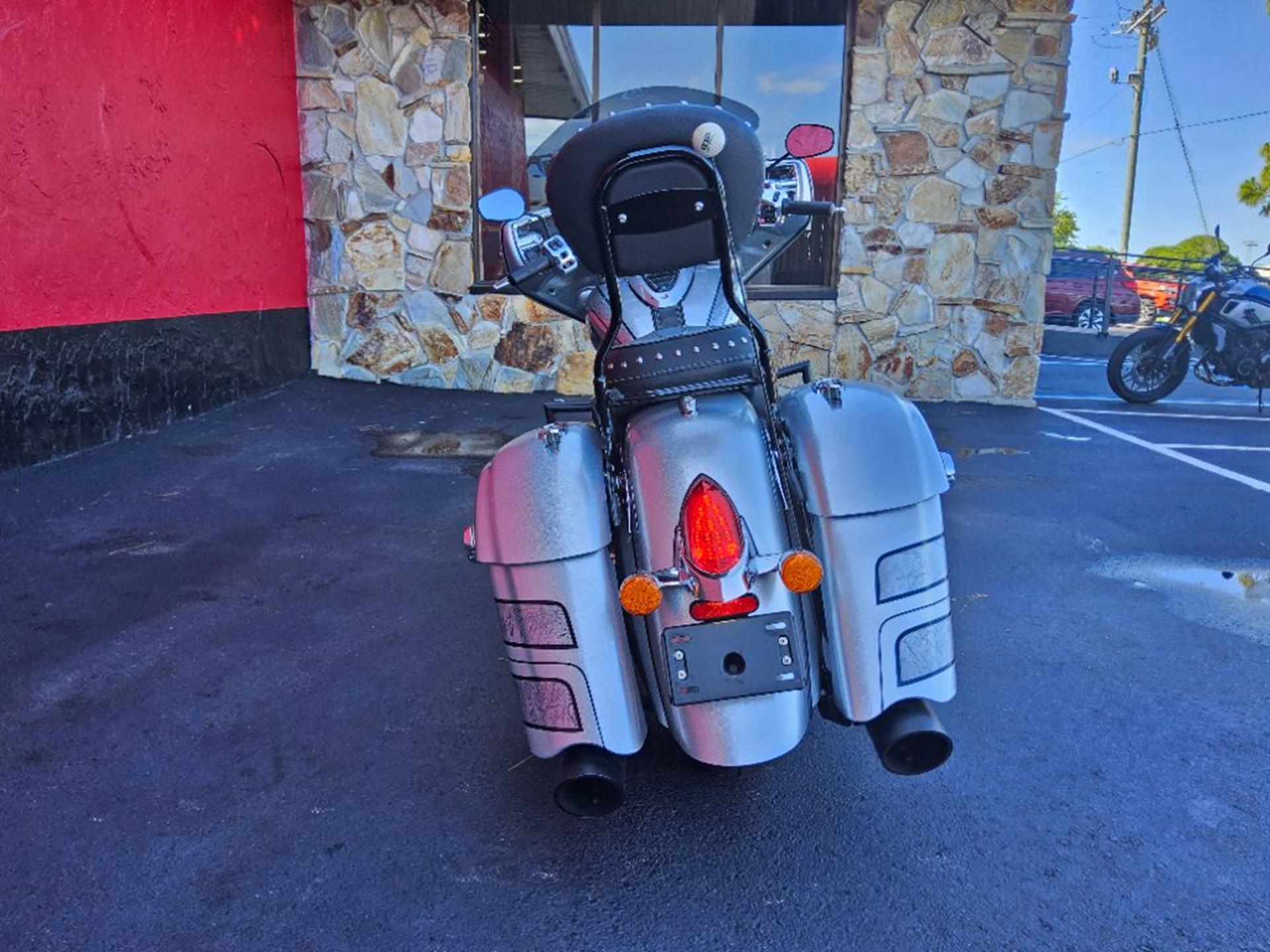 2018  Chieftain® Elite 7