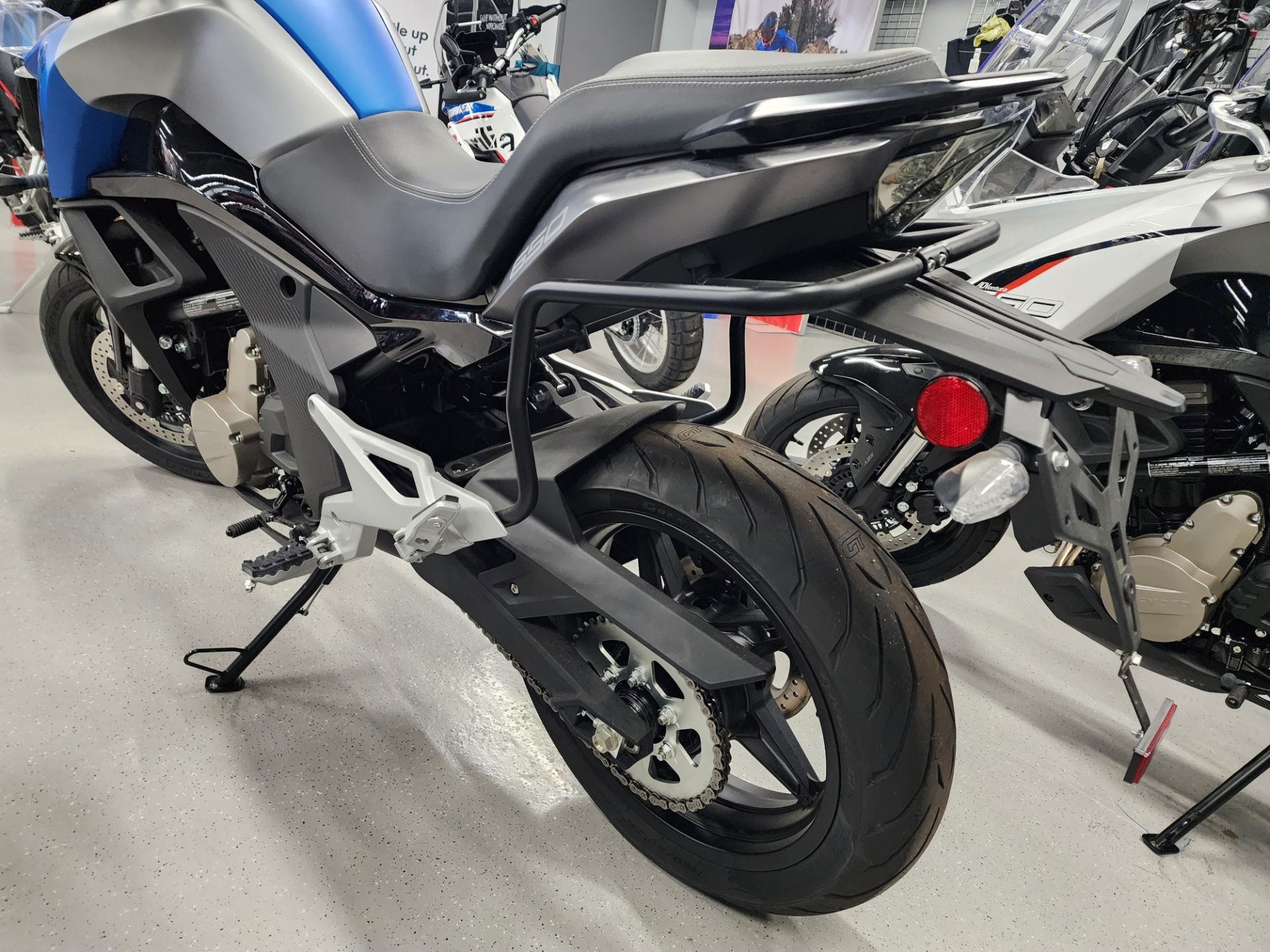 2022 CFMOTO 650 Adventura in Fort Myers, Florida - Photo 9