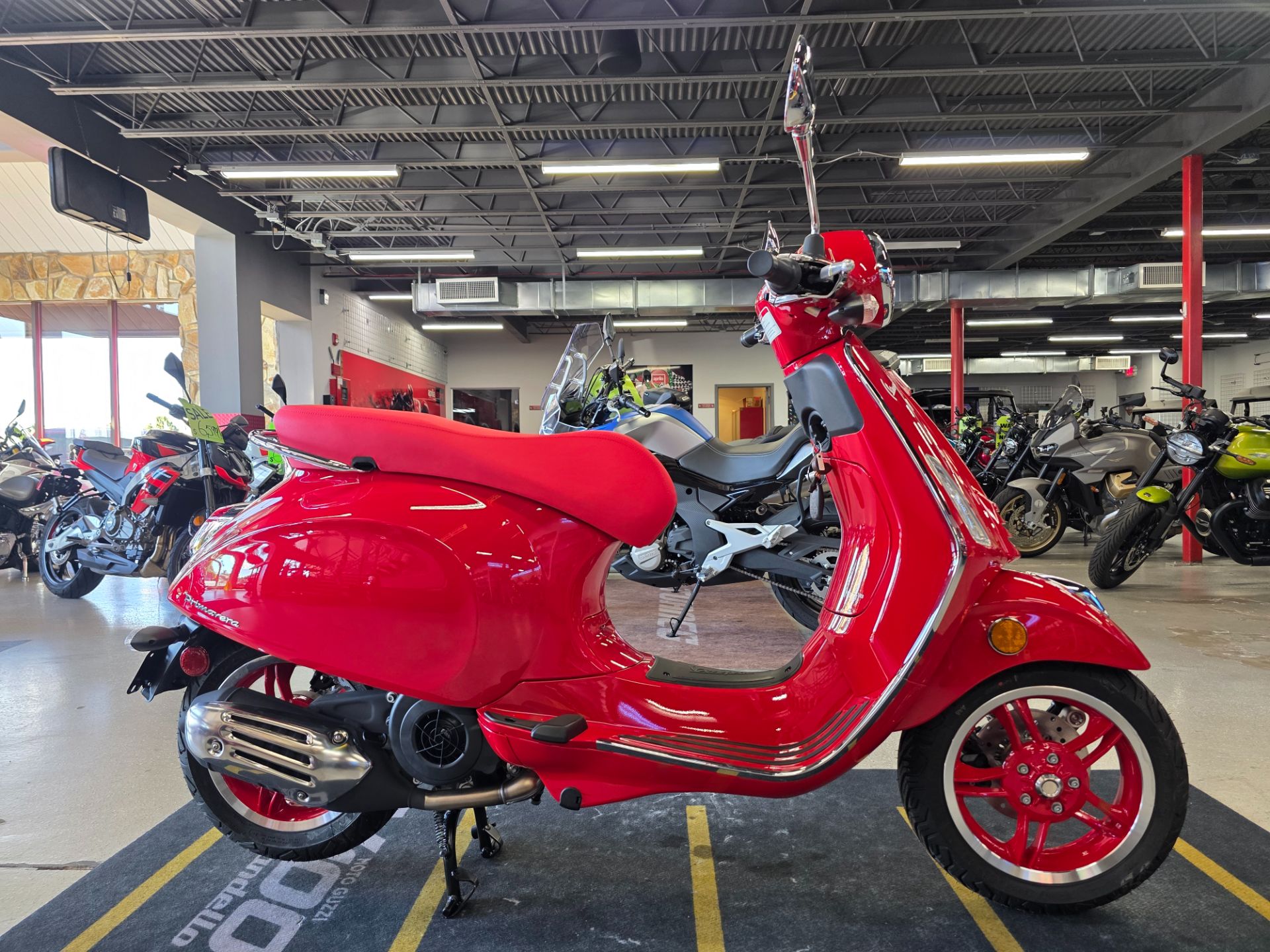 2025 Vespa Primavera 150 Red in Fort Myers, Florida - Photo 1