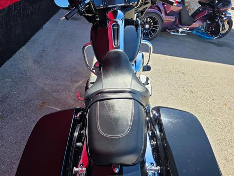 2017 Harley-Davidson Street Glide® Special in Fort Myers, Florida - Photo 11