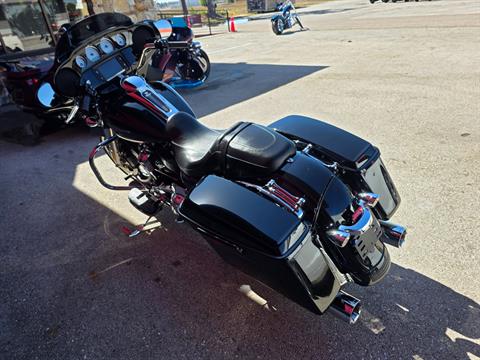 2017 Harley-Davidson Street Glide® Special in Fort Myers, Florida - Photo 13