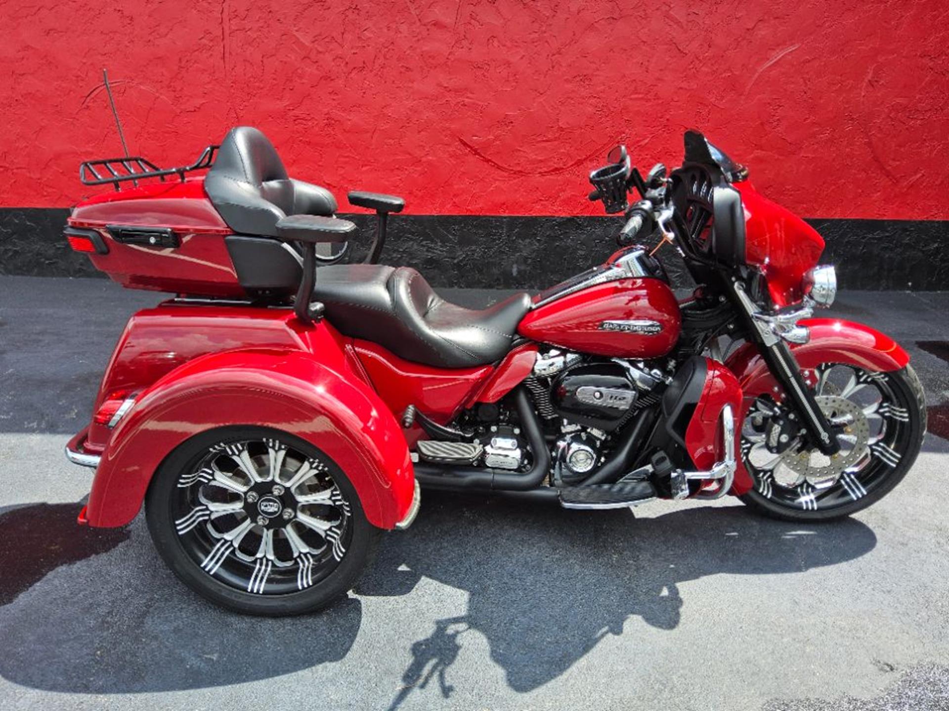 2021 Harley-Davidson Tri Glide® Ultra 1