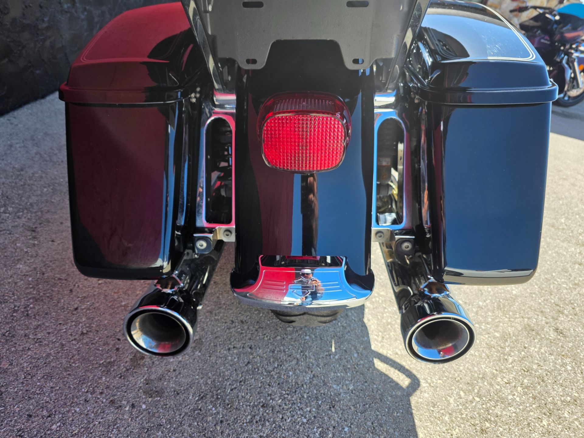 2017 Harley-Davidson Electra Glide® Ultra Classic® in Fort Myers, Florida - Photo 12