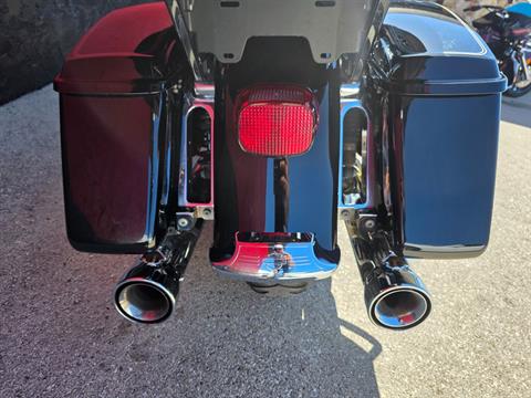 2017 Harley-Davidson Electra Glide® Ultra Classic® in Fort Myers, Florida - Photo 12