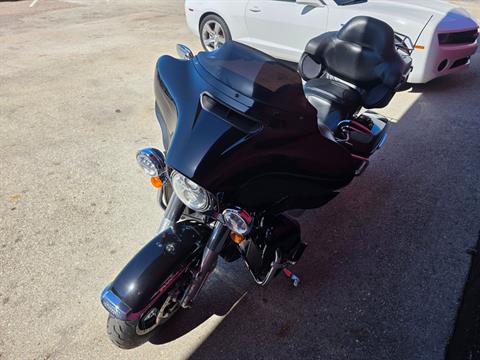2017 Harley-Davidson Electra Glide® Ultra Classic® in Fort Myers, Florida - Photo 17