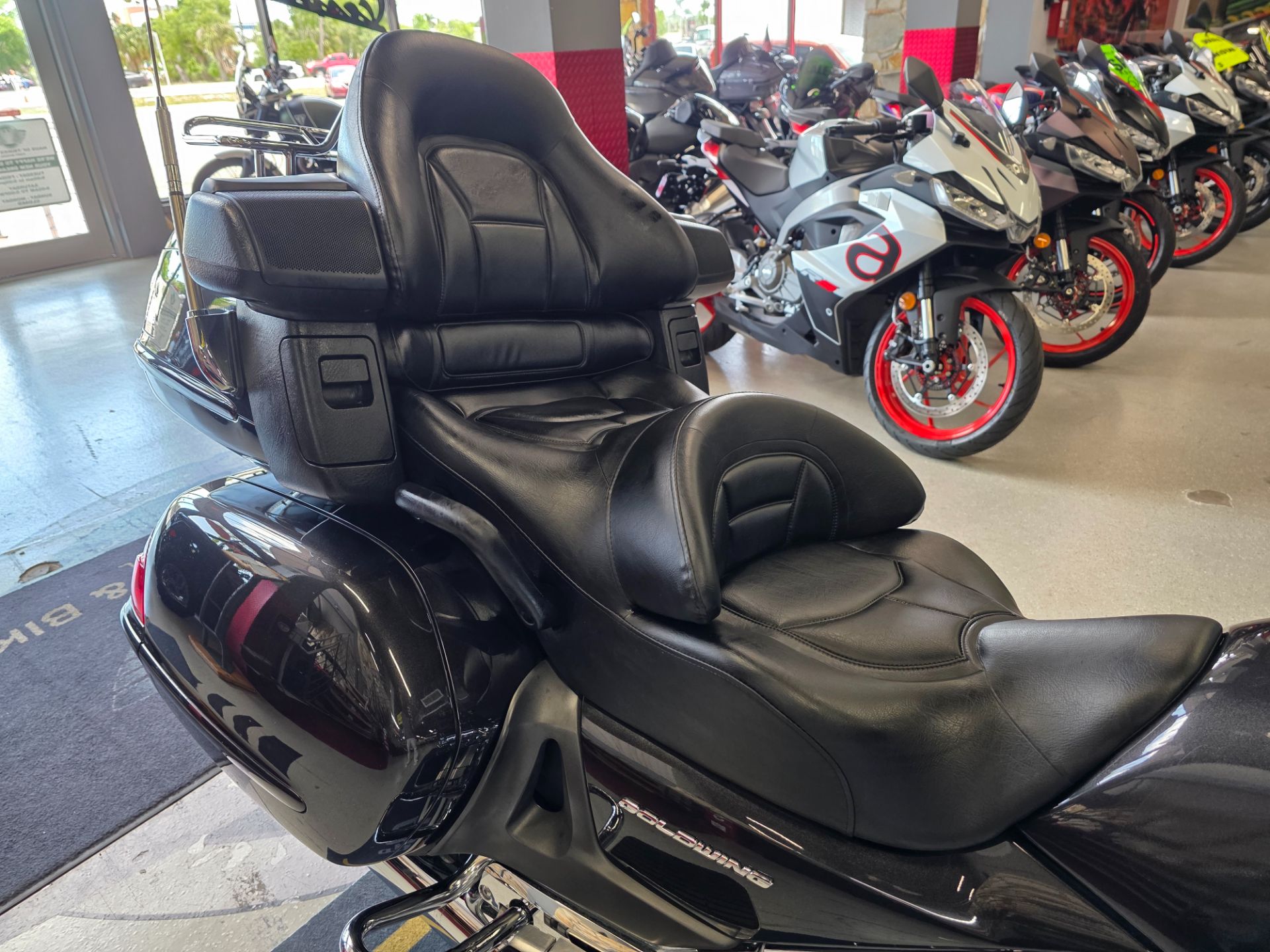 2010 Honda Gold Wing® Audio Comfort in Fort Myers, Florida - Photo 6