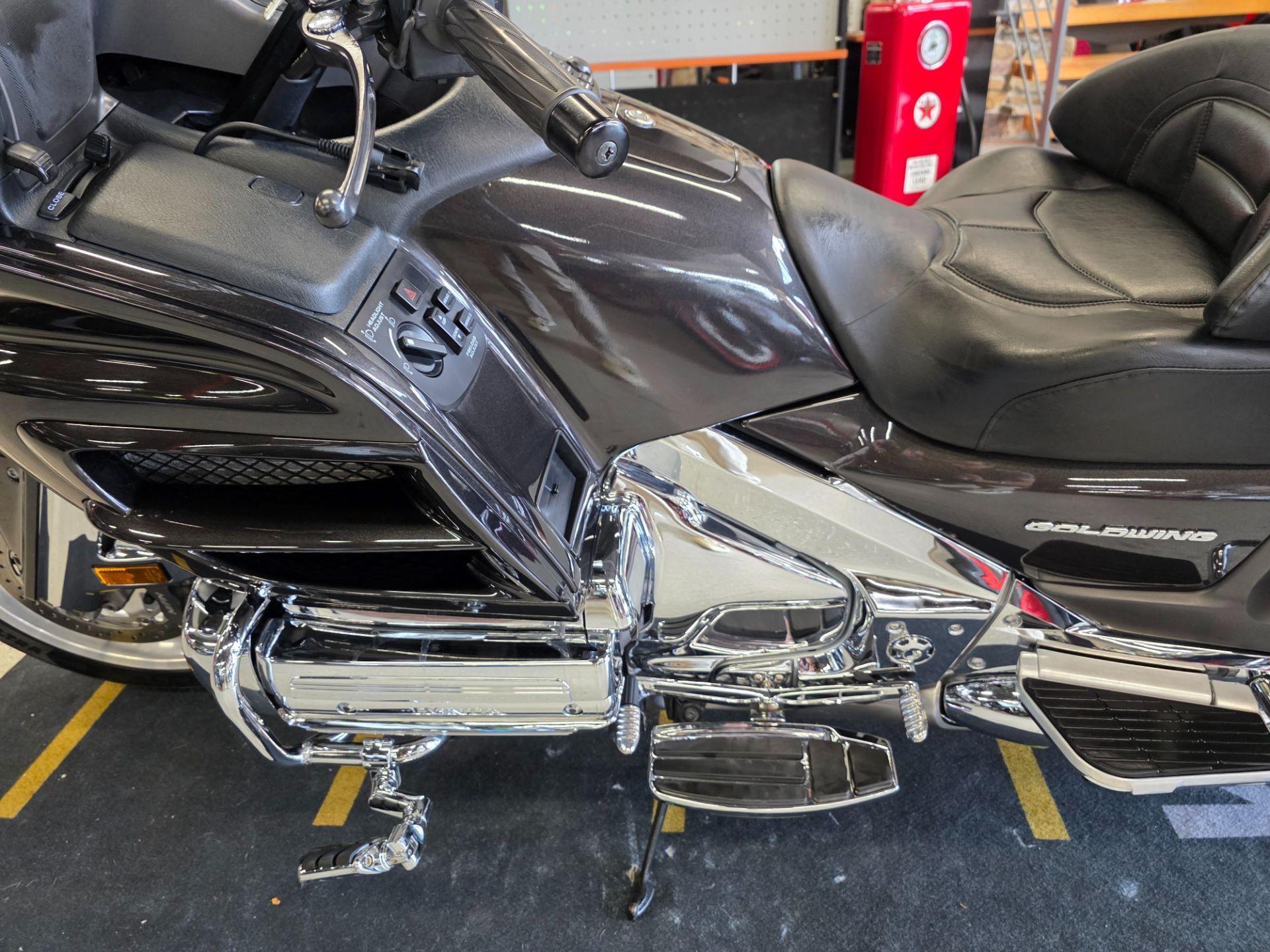 2010 Honda Gold Wing® Audio Comfort in Fort Myers, Florida - Photo 16