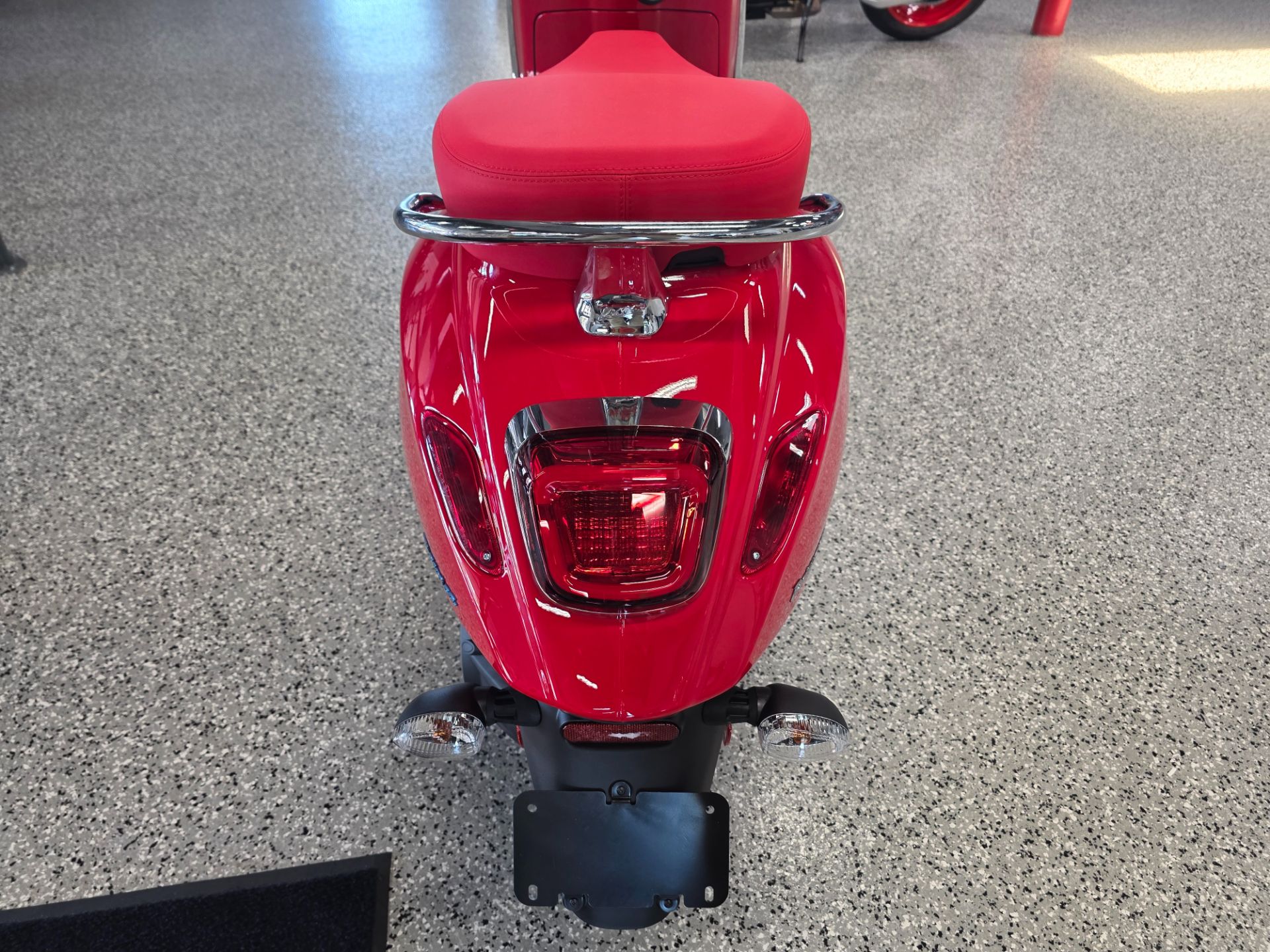 2025 Vespa Elettrica Red 70 in Fort Myers, Florida - Photo 12