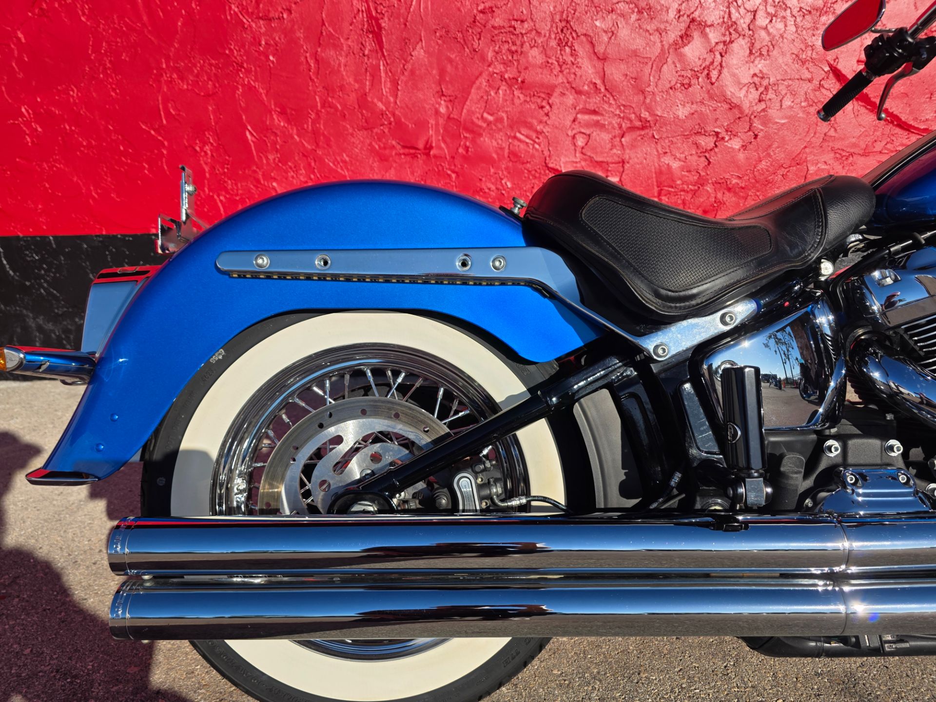 2018 Harley-Davidson Softail® Deluxe 107 in Fort Myers, Florida - Photo 8