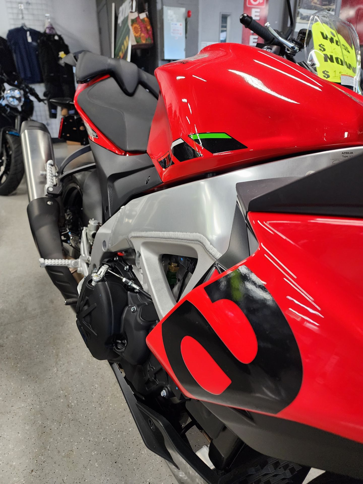 2024 Aprilia Tuono V4 1100 in Fort Myers, Florida - Photo 4