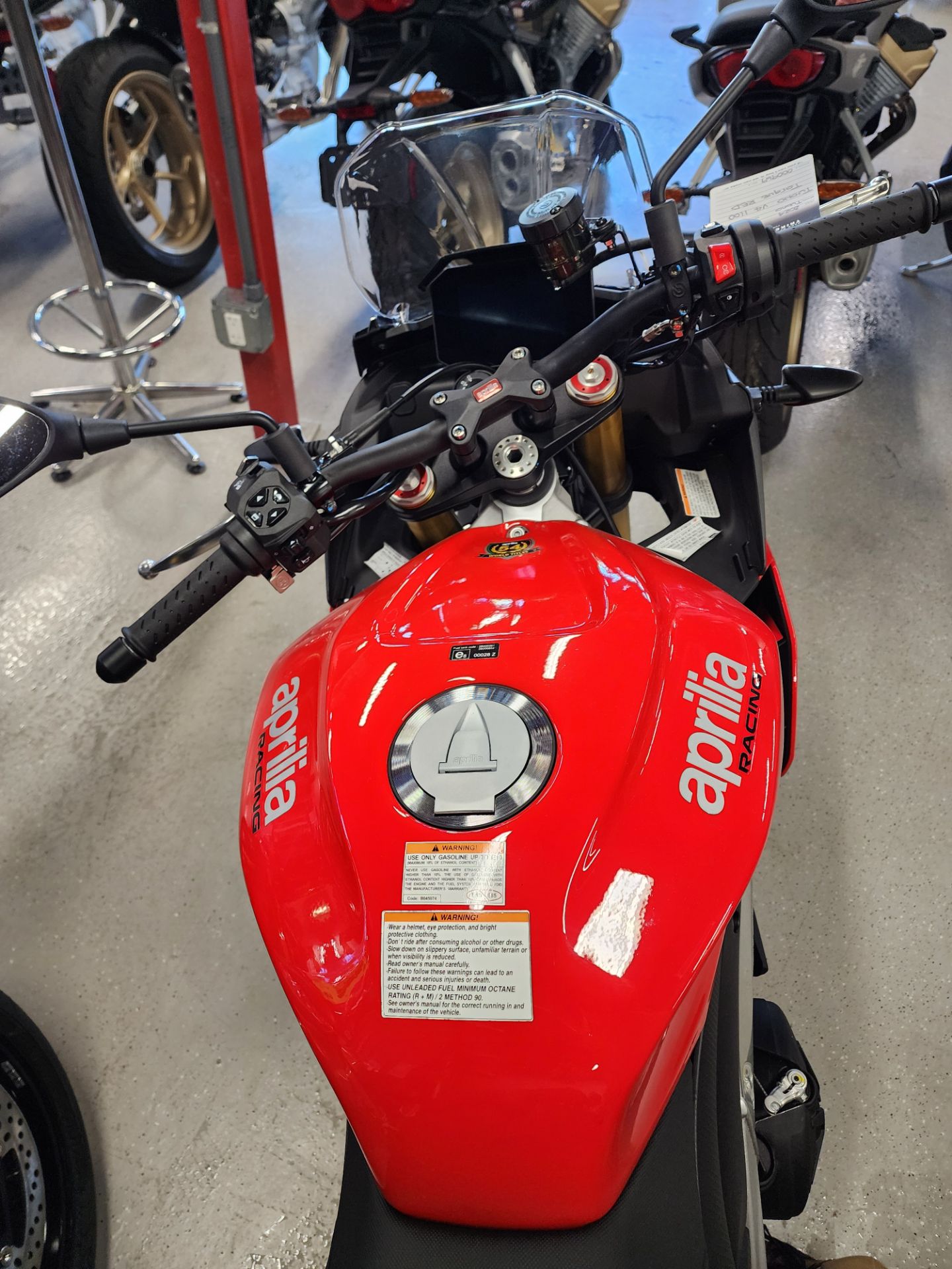 2024 Aprilia Tuono V4 1100 in Fort Myers, Florida - Photo 6