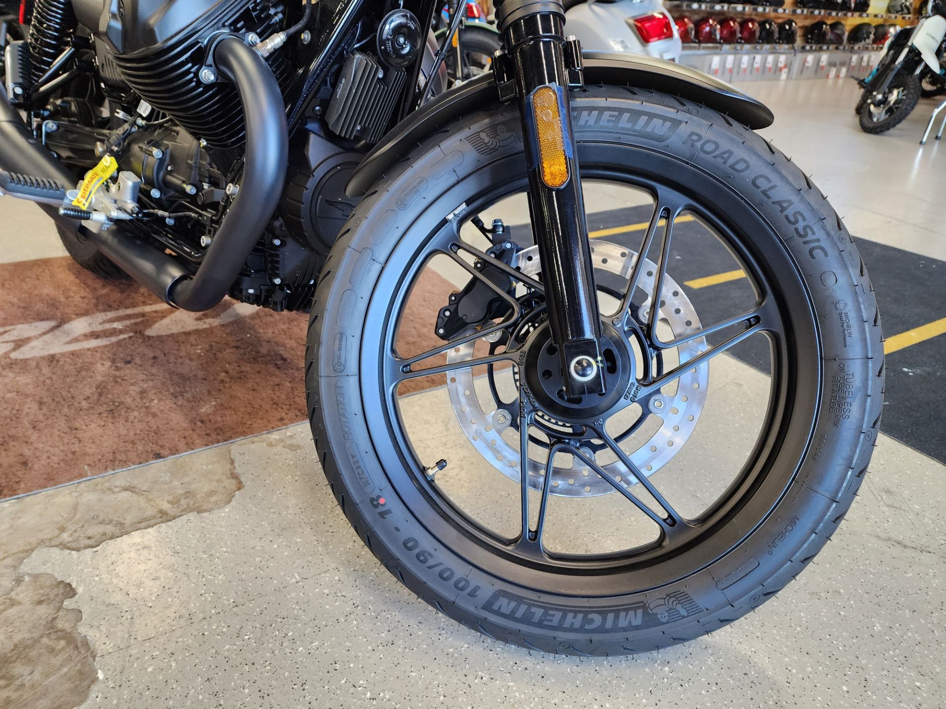 2024 Moto Guzzi V7 Stone in Fort Myers, Florida - Photo 3