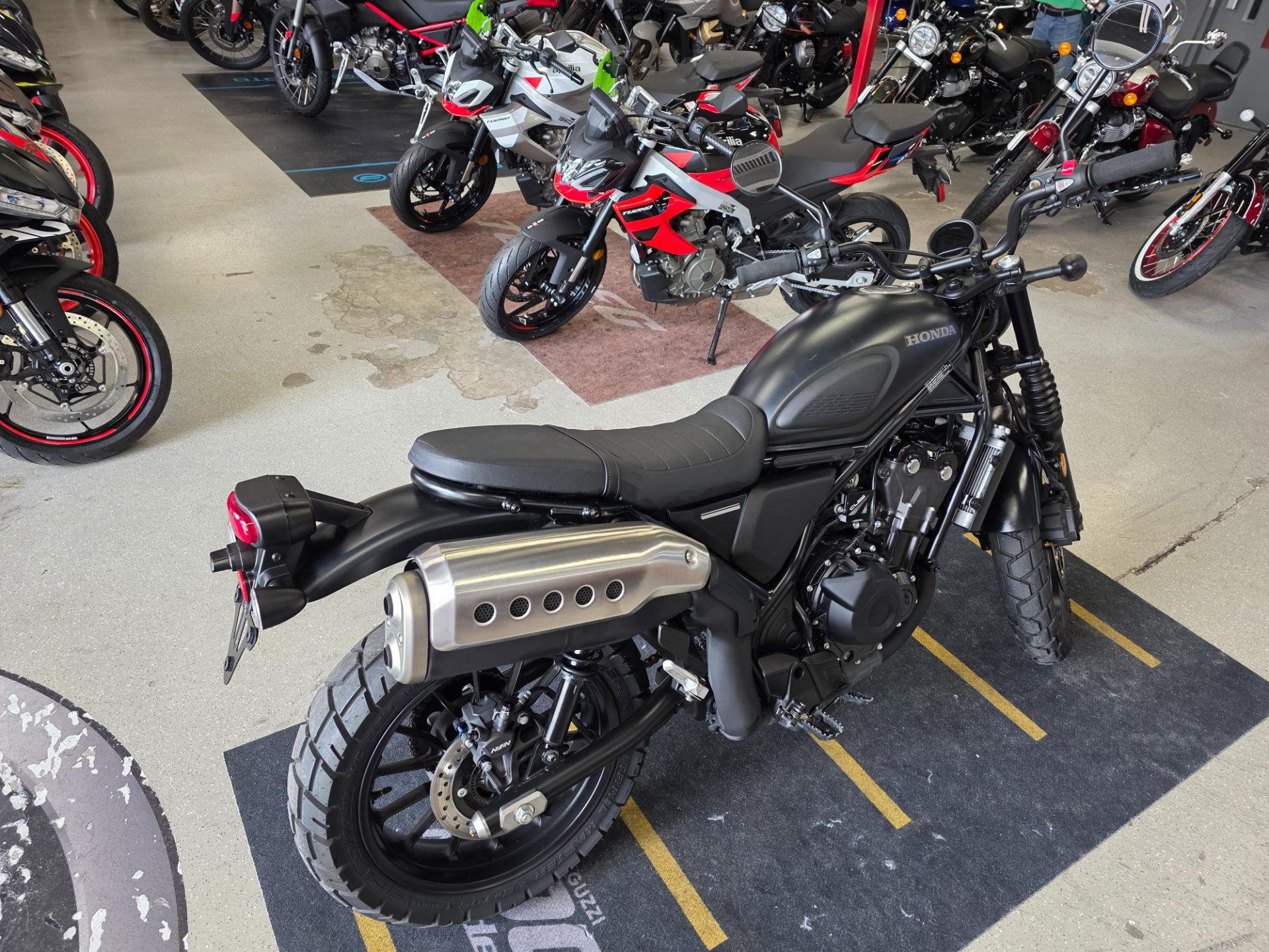 2023 Honda SCL500 in Fort Myers, Florida - Photo 5