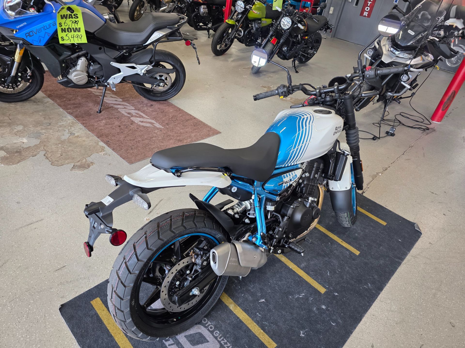 2026 Royal Enfield GUERILLA 450 in Fort Myers, Florida - Photo 6