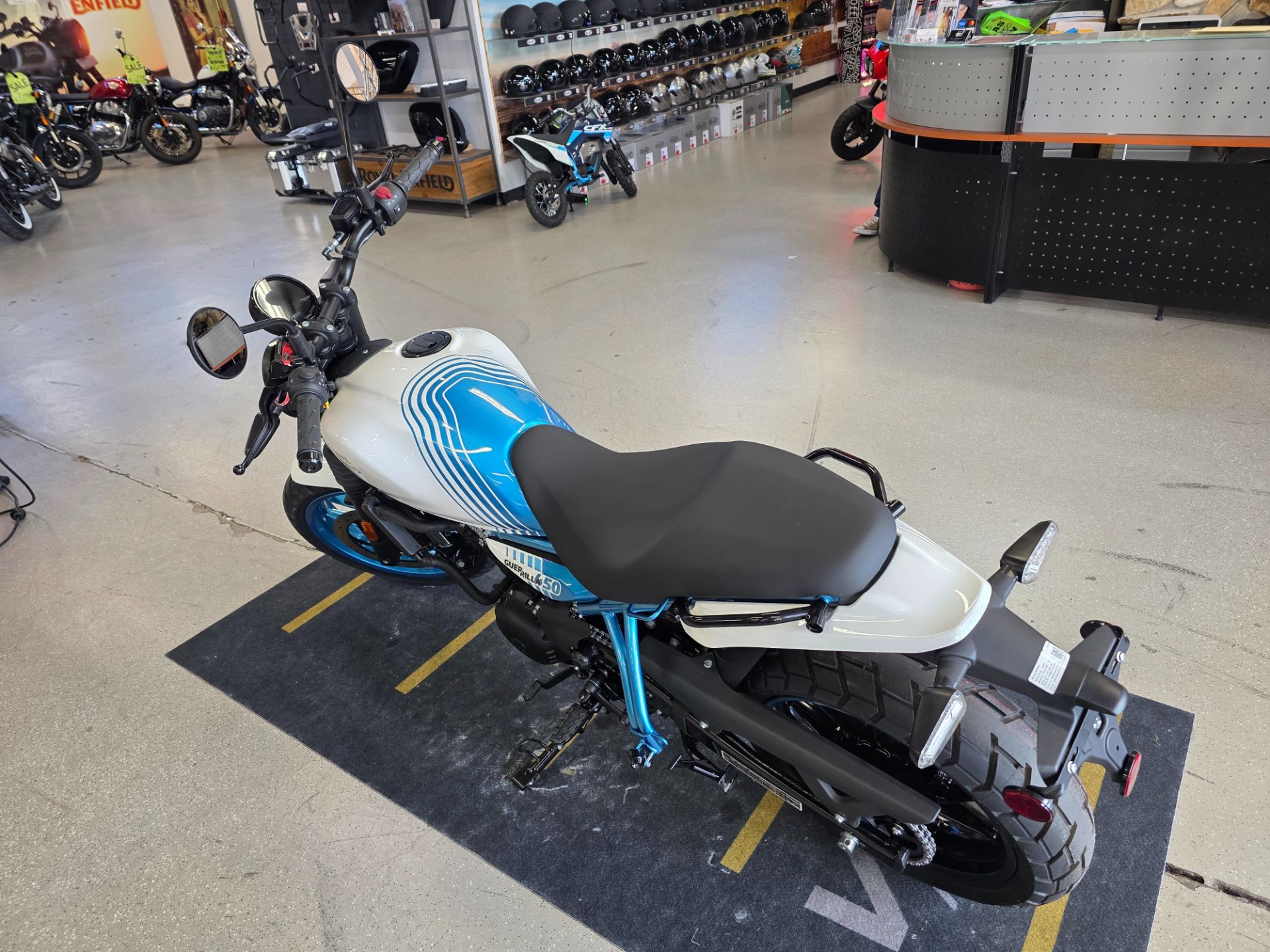 2026 Royal Enfield GUERILLA 450 in Fort Myers, Florida - Photo 8