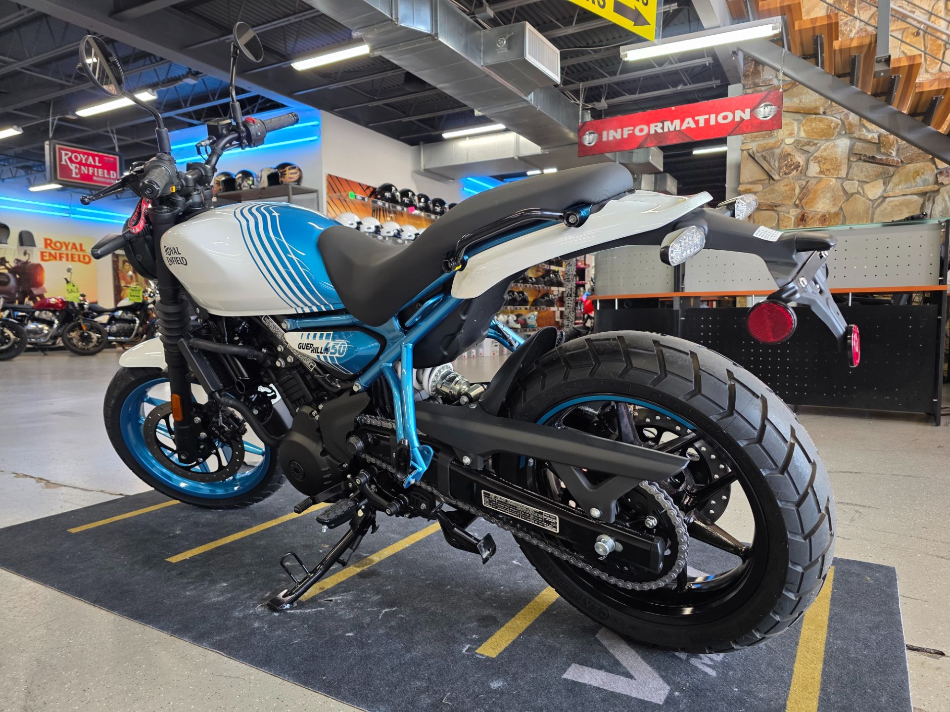 2026 Royal Enfield GUERILLA 450 in Fort Myers, Florida - Photo 9