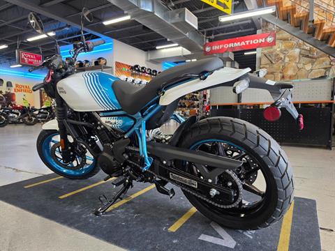 2026 Royal Enfield GUERILLA 450 in Fort Myers, Florida - Photo 9