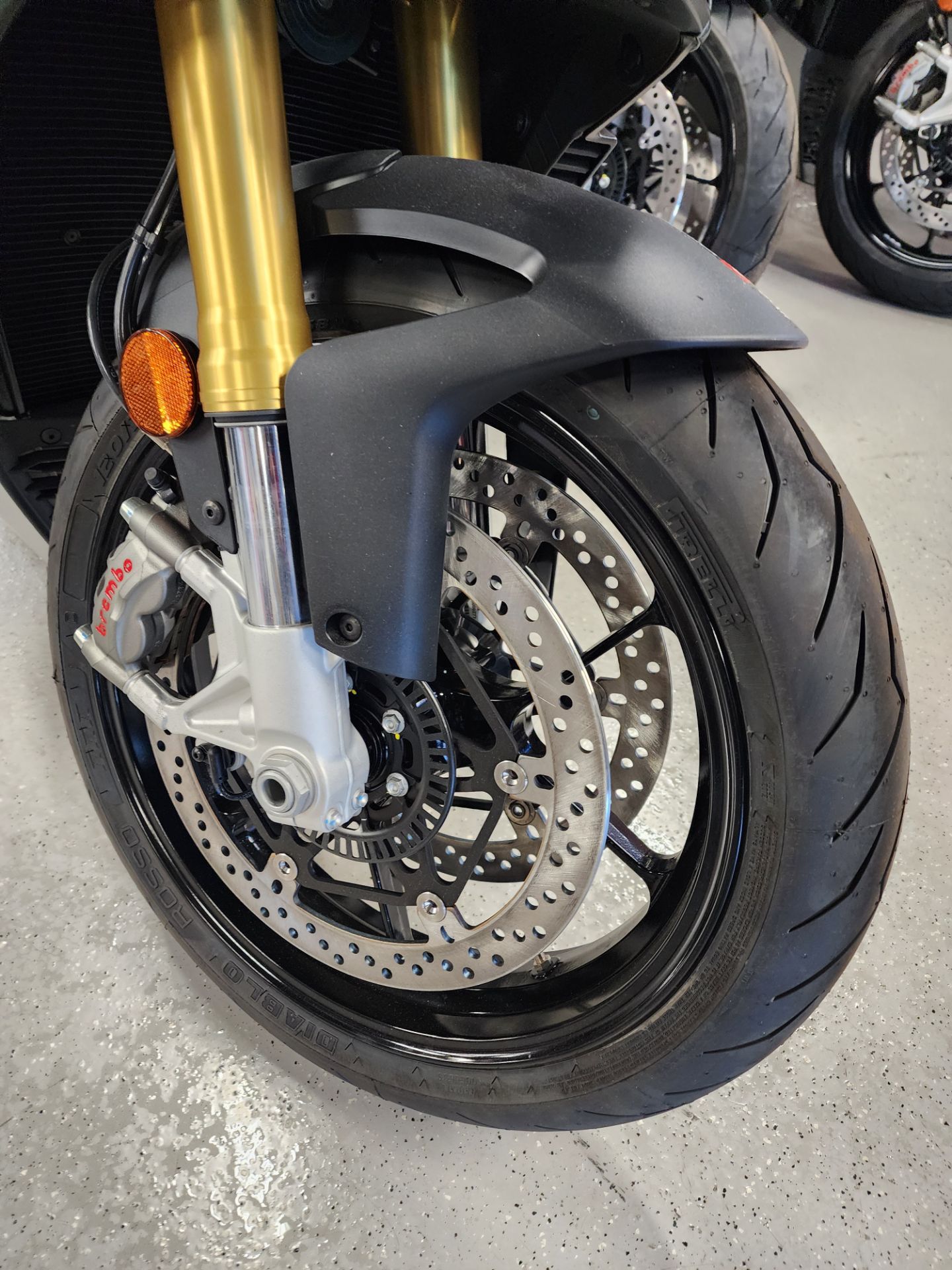 2023 Aprilia Tuono V4 1100 in Fort Myers, Florida - Photo 8