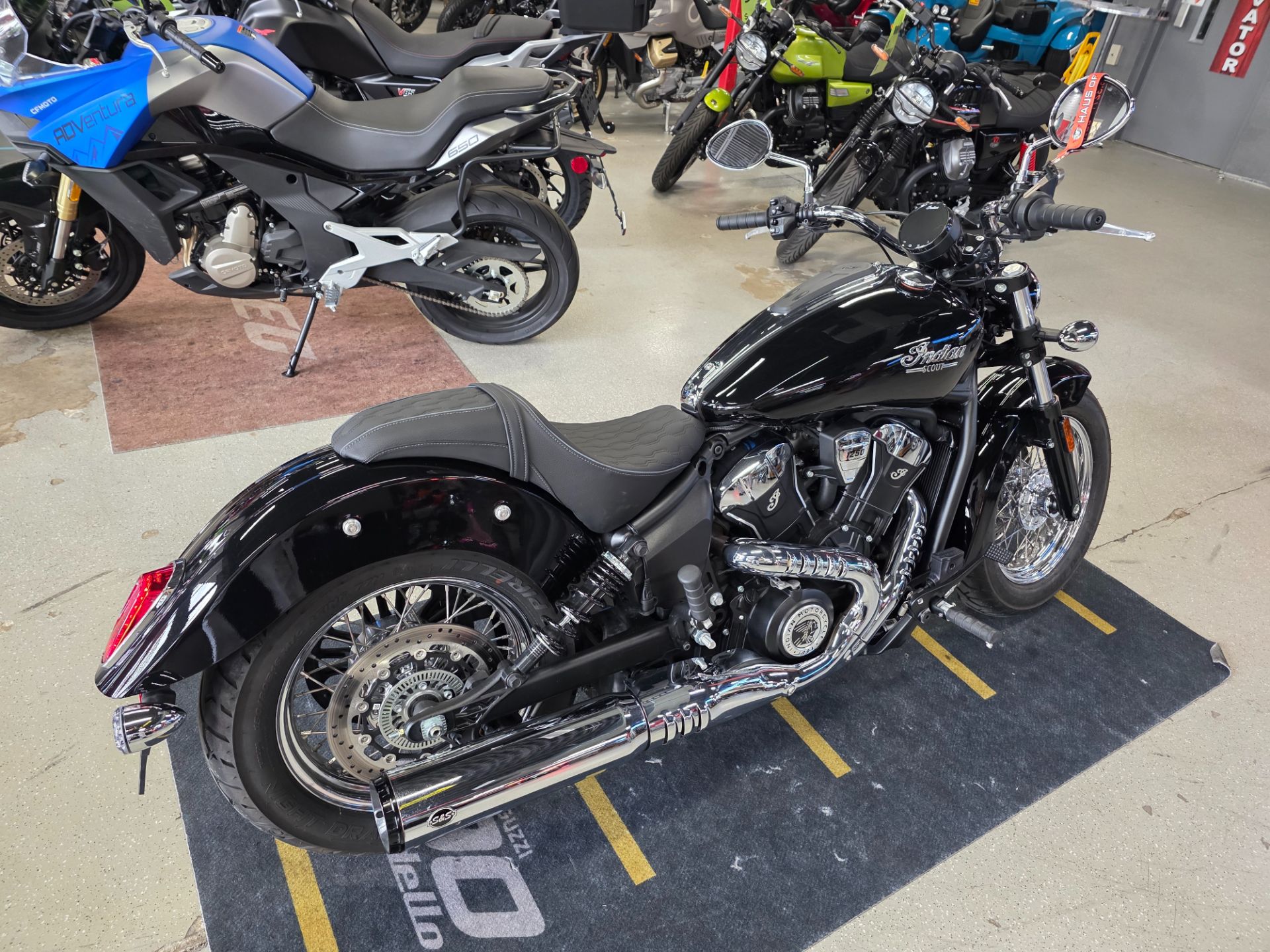 2025 Indian Motorcycle Scout® Classic Limited +Tech in Fort Myers, Florida - Photo 6