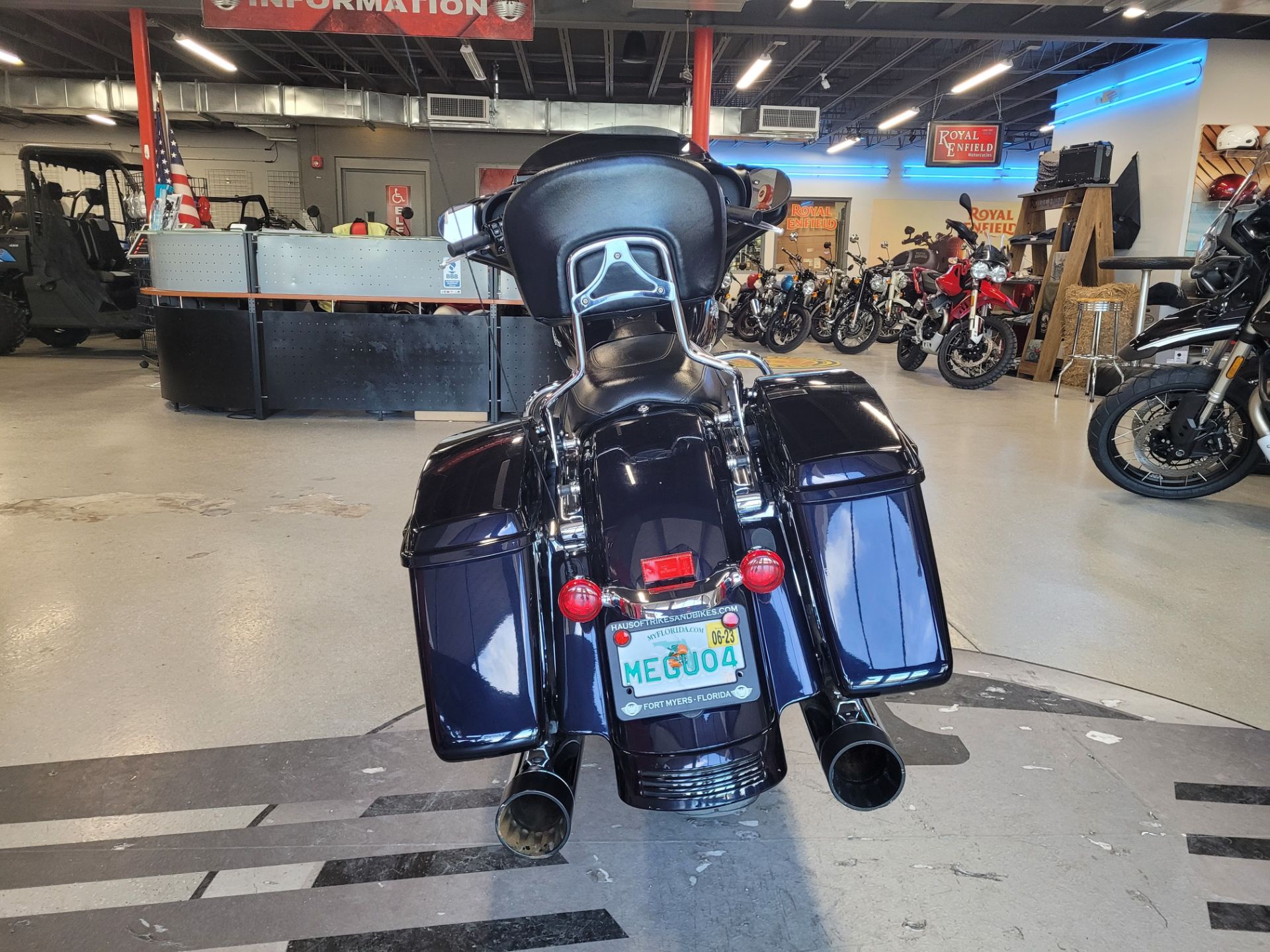 2019 Harley-Davidson Street Glide® in Fort Myers, Florida - Photo 4