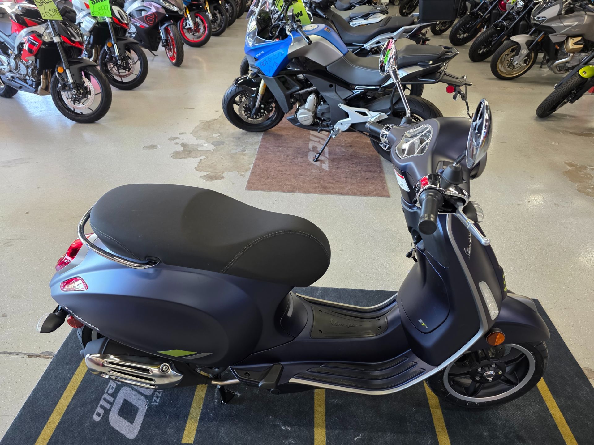 2025 Vespa Primavera 50 Tech in Fort Myers, Florida - Photo 2