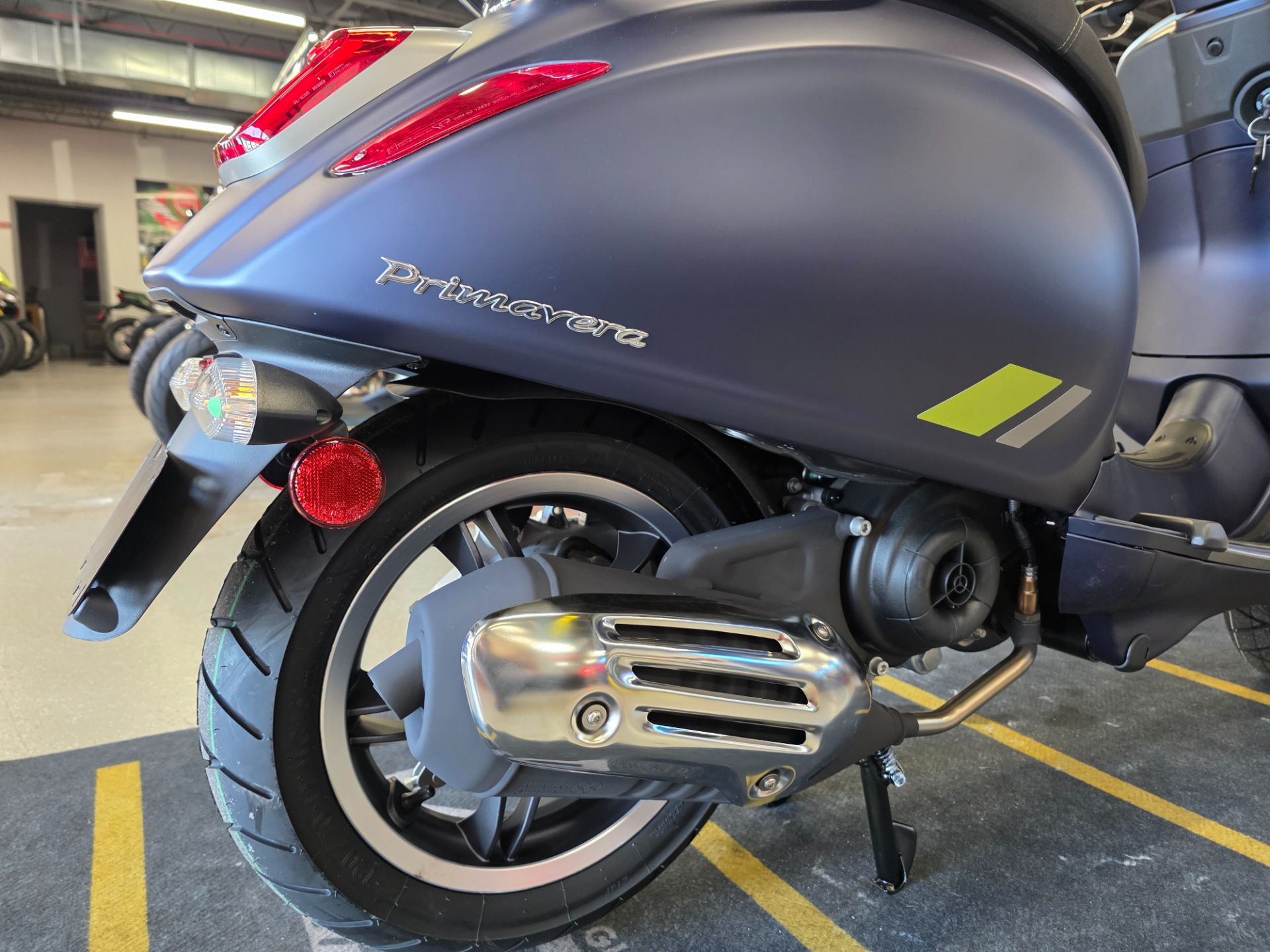 2025 Vespa Primavera 50 Tech in Fort Myers, Florida - Photo 9