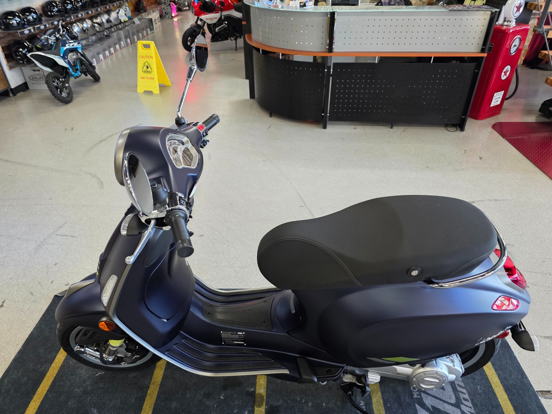 2025 Vespa Primavera 50 Tech in Fort Myers, Florida - Photo 17
