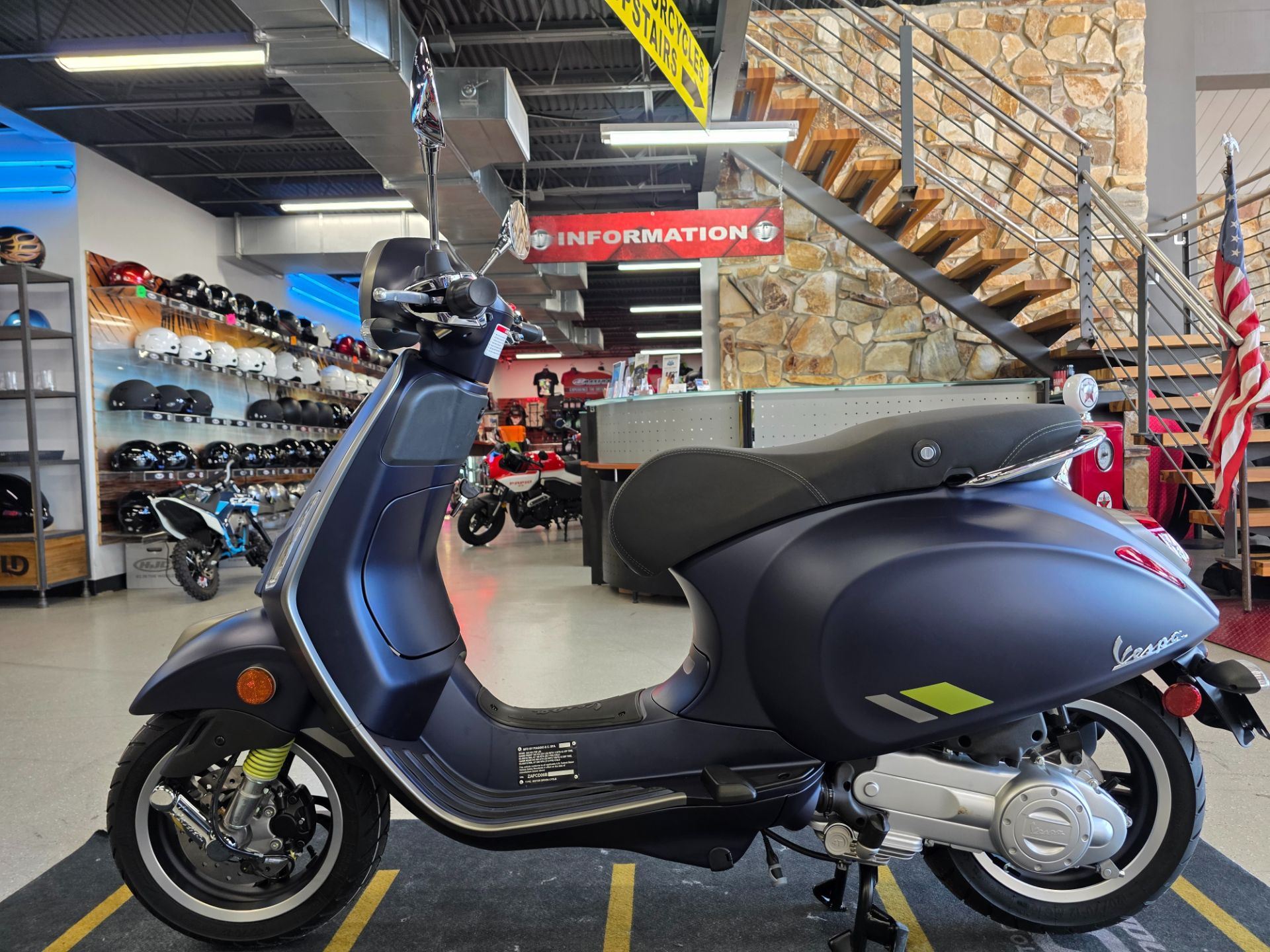 2025 Vespa Primavera 50 Tech in Fort Myers, Florida - Photo 18