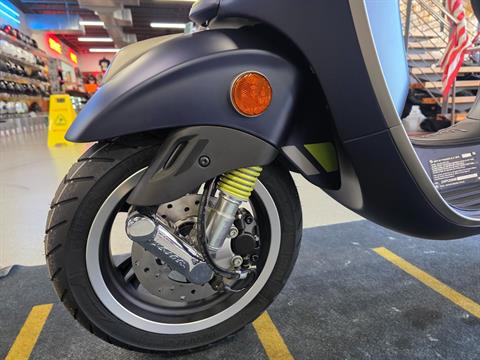 2025 Vespa Primavera 50 Tech in Fort Myers, Florida - Photo 21