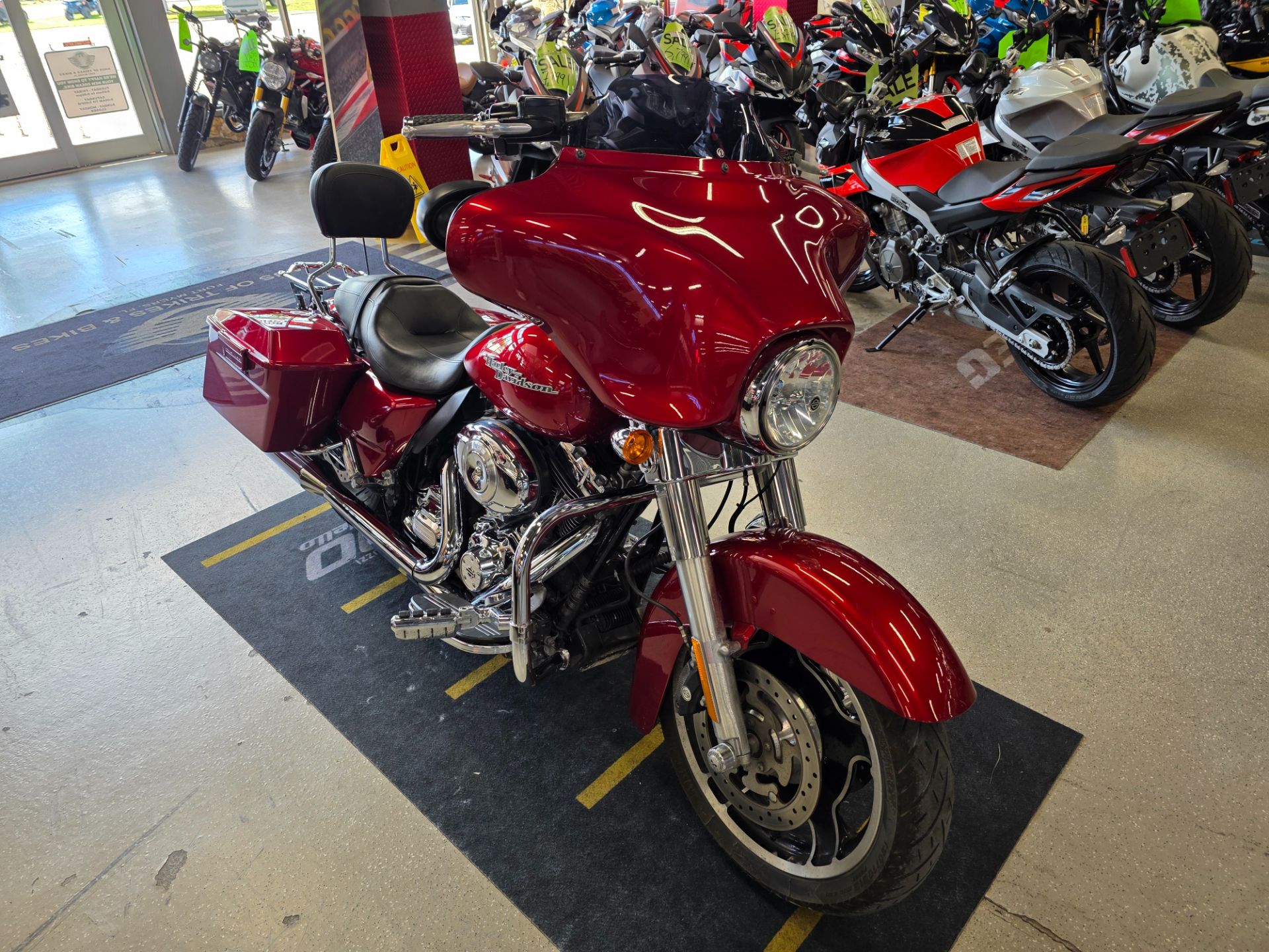 2013 Harley-Davidson Street Glide® in Fort Myers, Florida - Photo 2