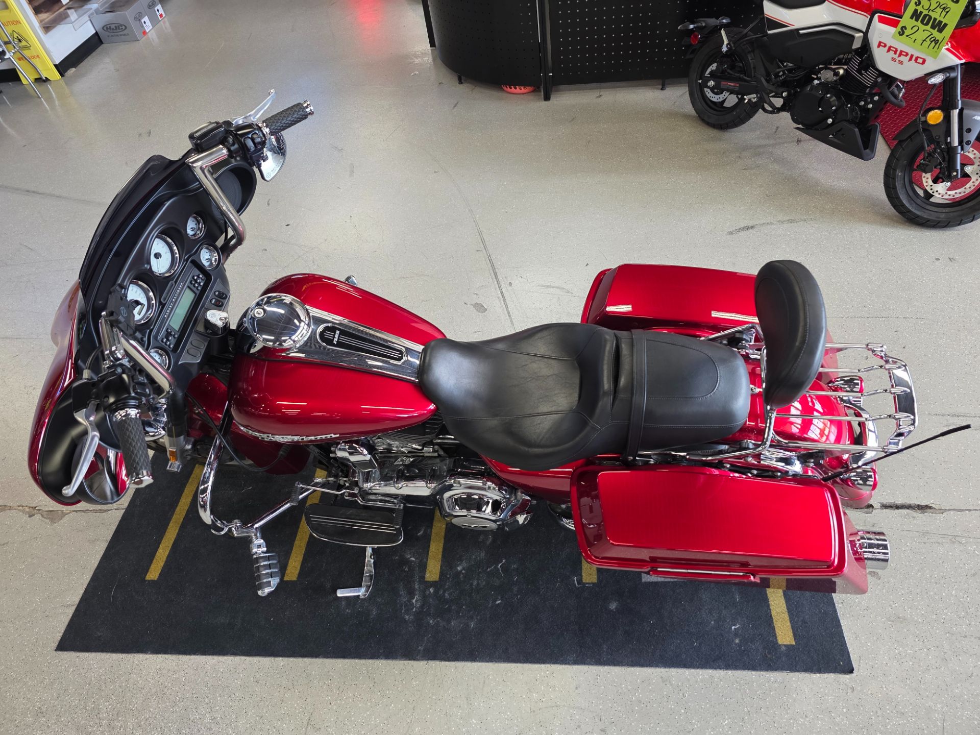 2013 Harley-Davidson Street Glide® in Fort Myers, Florida - Photo 12