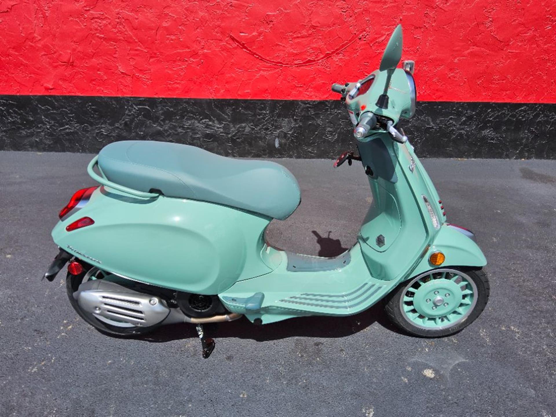 2027 Vespa Primavera 150 1