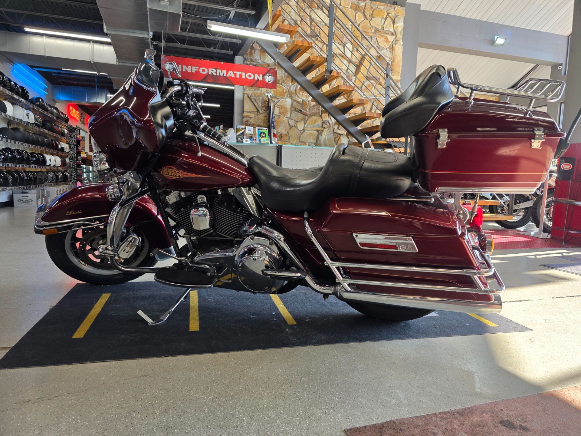 2008 Harley-Davidson Electra Glide® Classic in Fort Myers, Florida - Photo 5