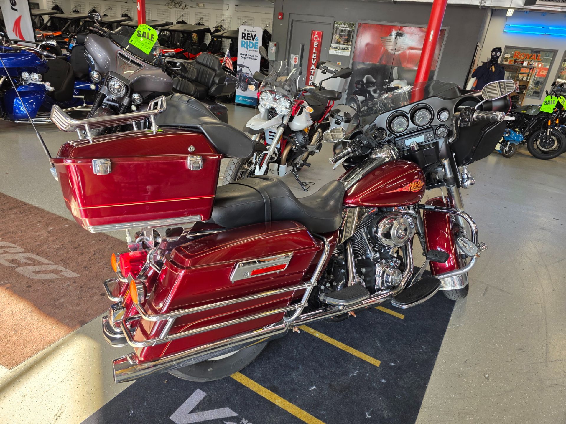 2008 Harley-Davidson Electra Glide® Classic in Fort Myers, Florida - Photo 3