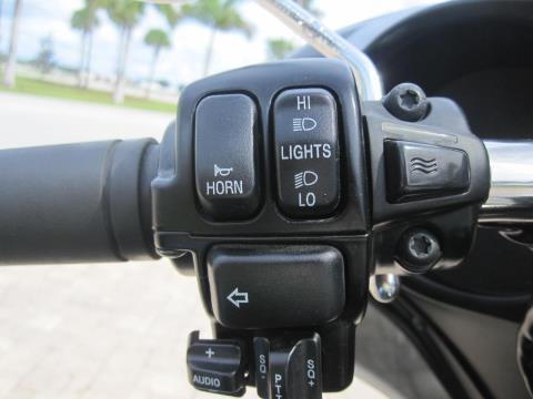 2010 Harley-Davidson California Sidecar in Fort Myers, Florida - Photo 19