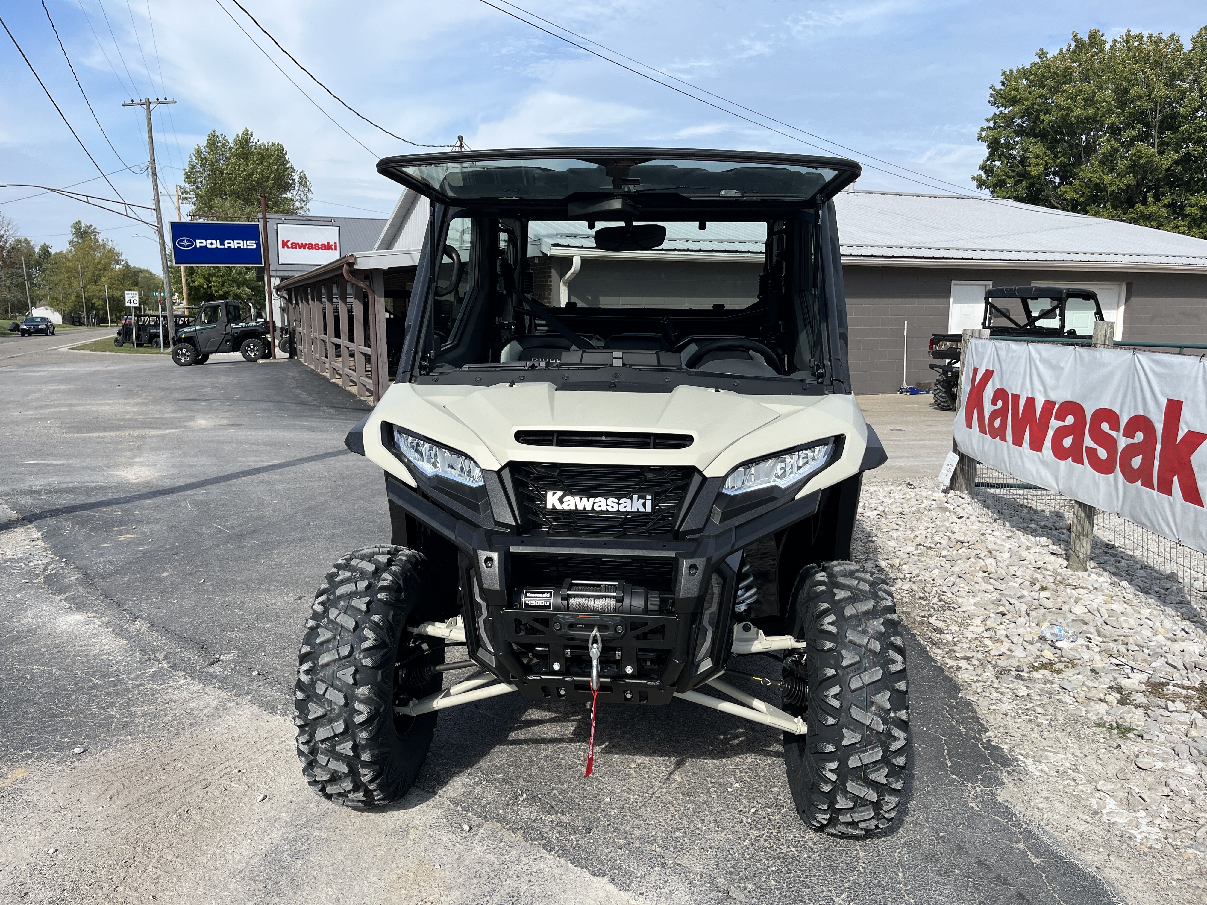 2027 Kawasaki RIDGE® CREW HVAC 2