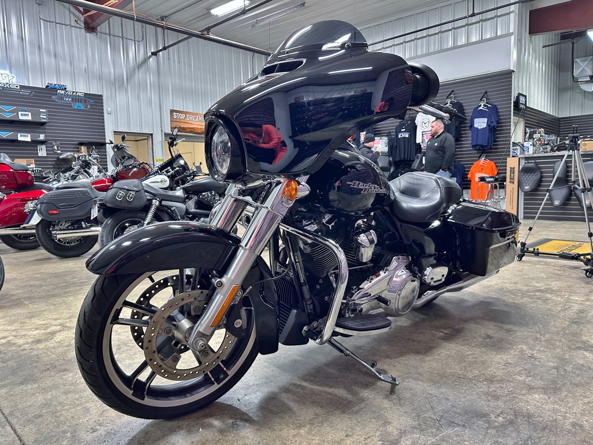 Used 2018 Harley-Davidson Street Glide® Motorcycles in Sandusky