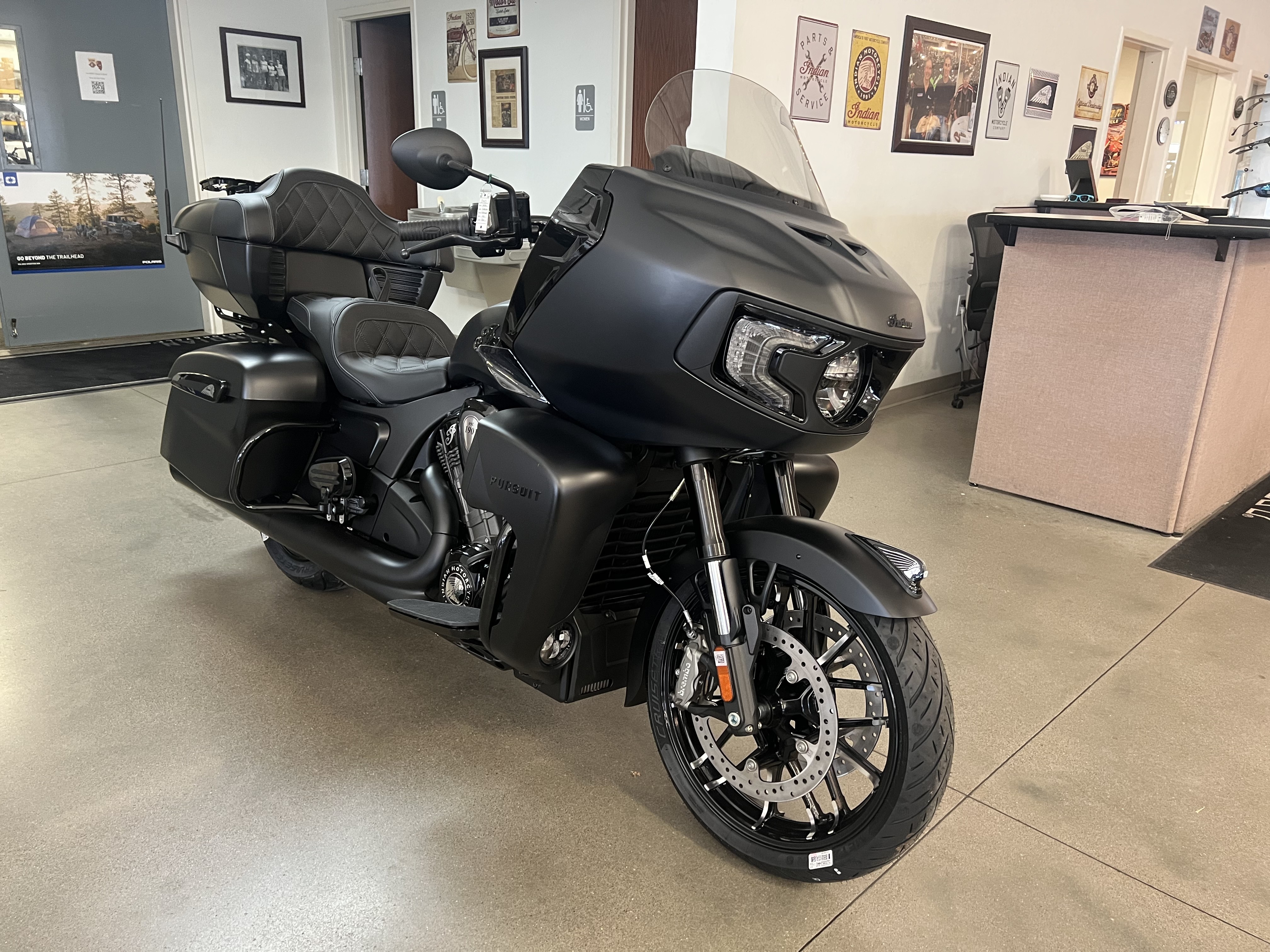 New 2026 Indian Motorcycle Pursuit® Dark Horse®, Bettendorf IA