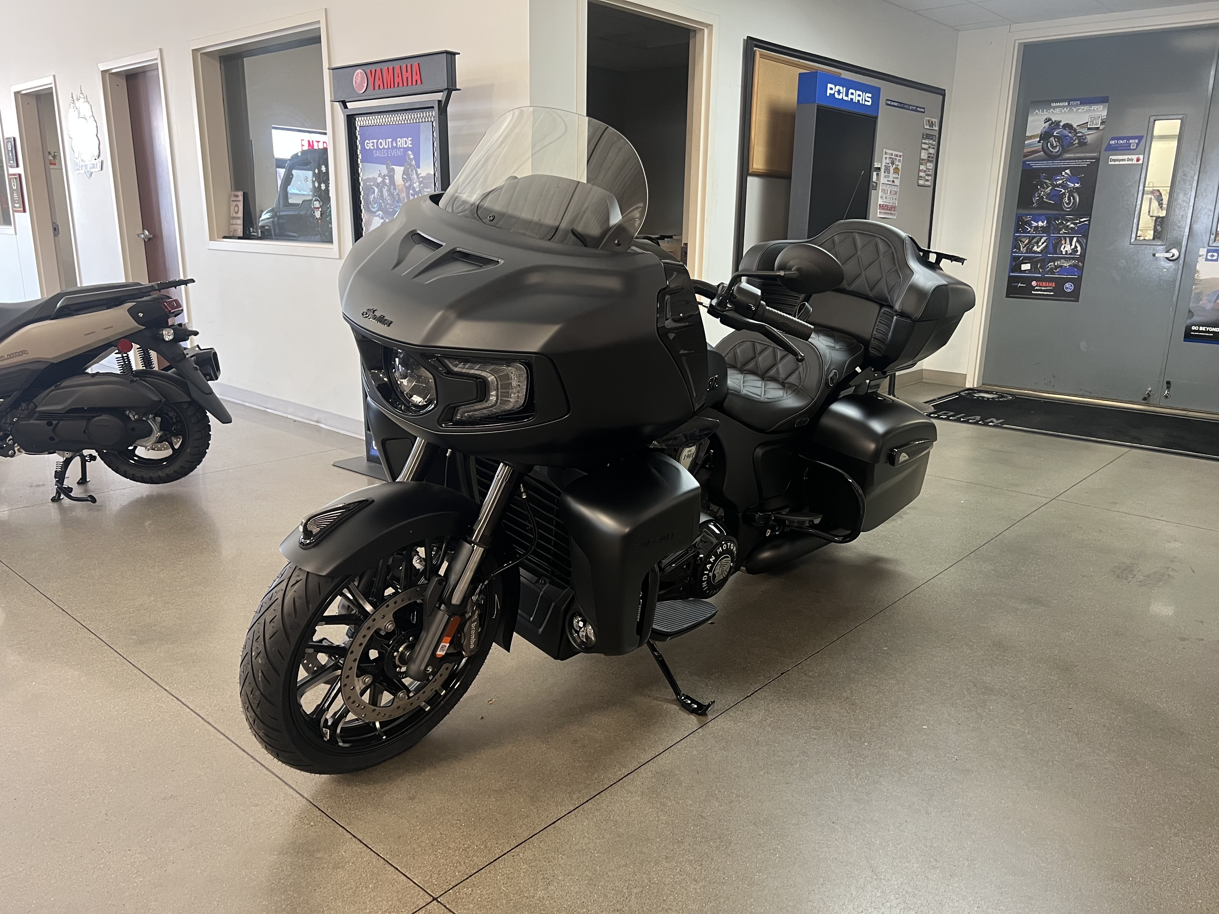 ぼ*機様 Avenue Performance　ガンメタ New 2026 Indian Motorcycle Pursuit® Dark Horse®, Bettendorf IA