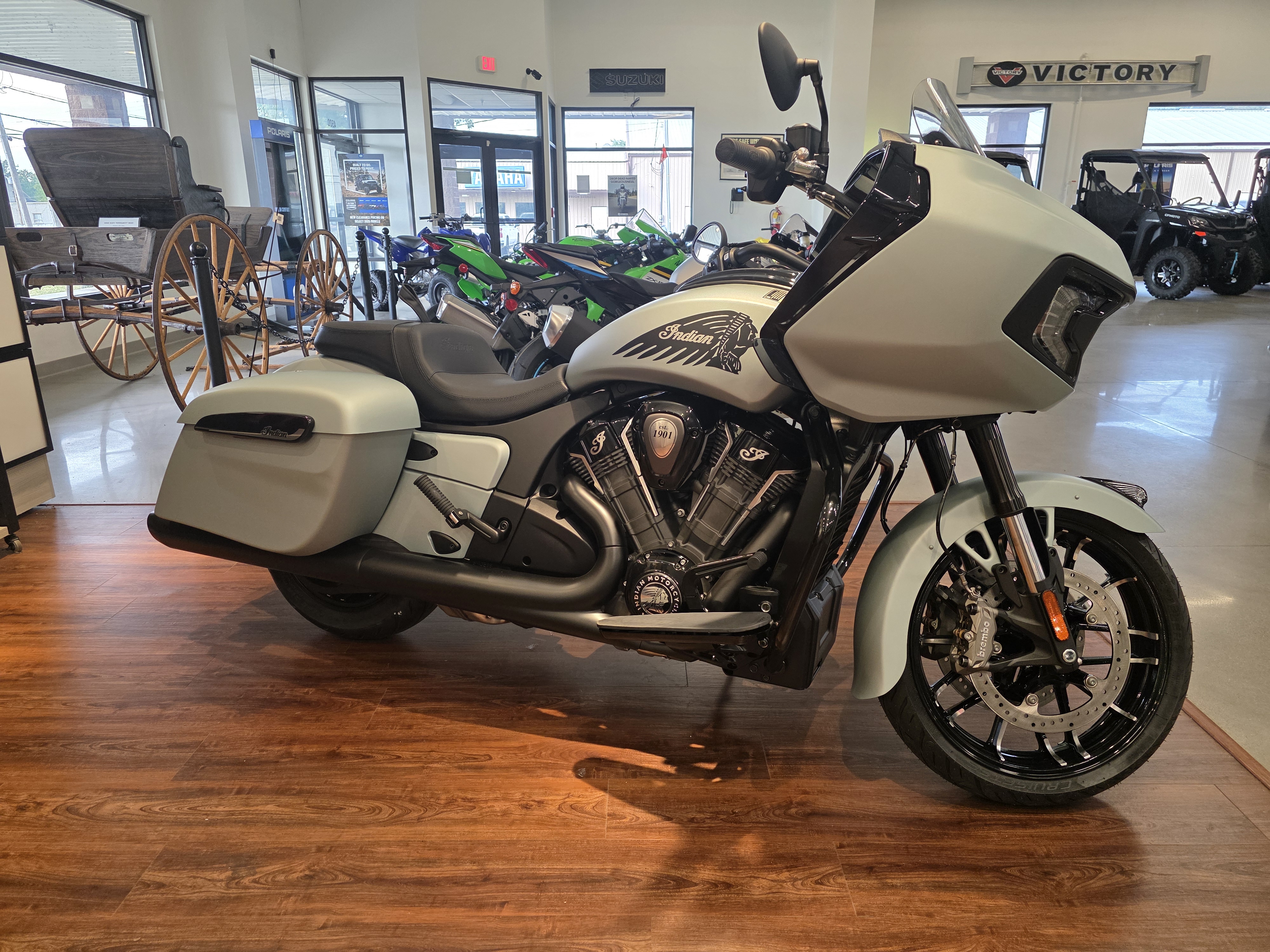New 2025 Indian Motorcycle Challenger® Dark Horse®, Bettendorf IA