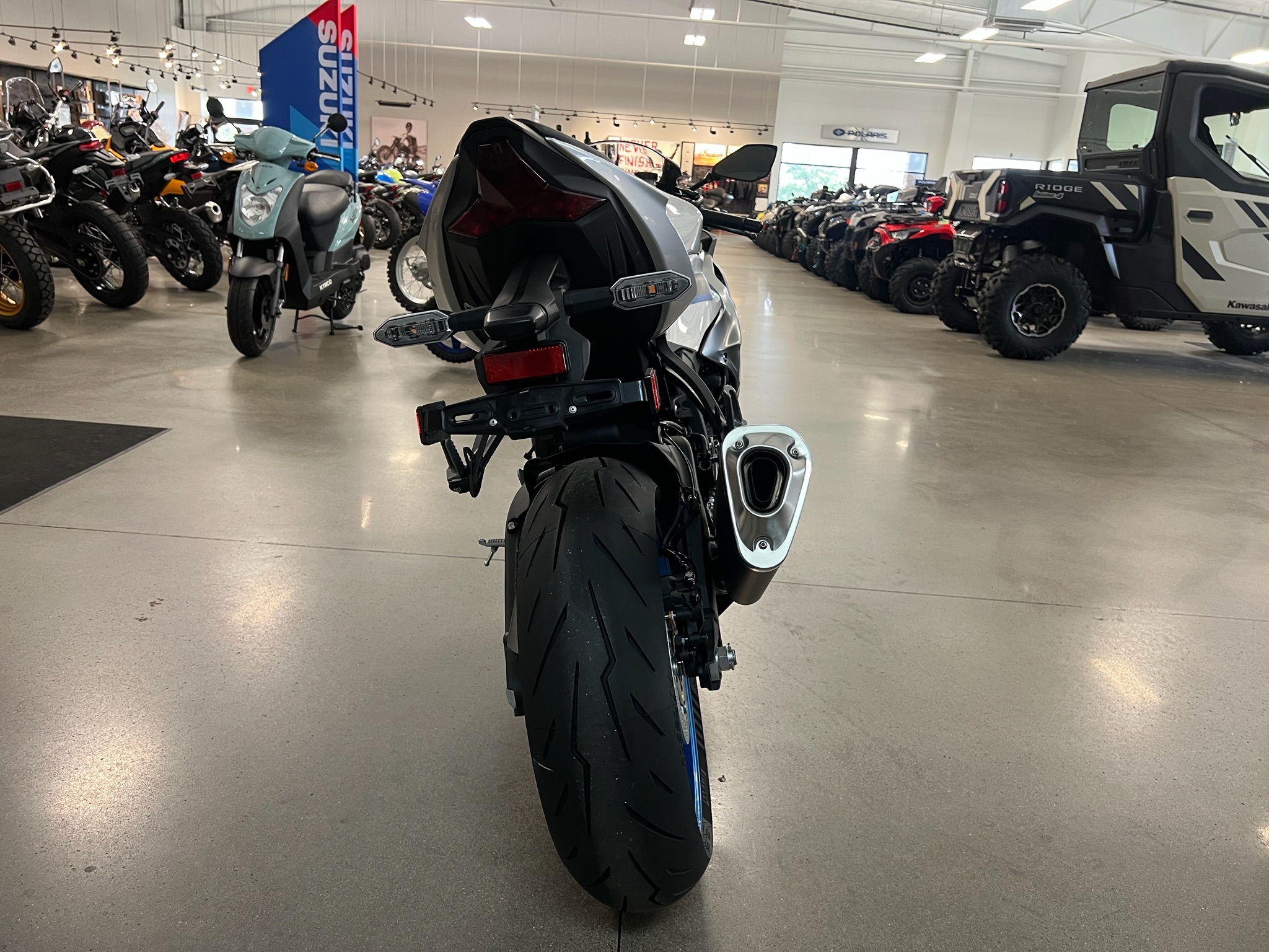 2027 Kawasaki Ninja® ZX-6R ABS 8