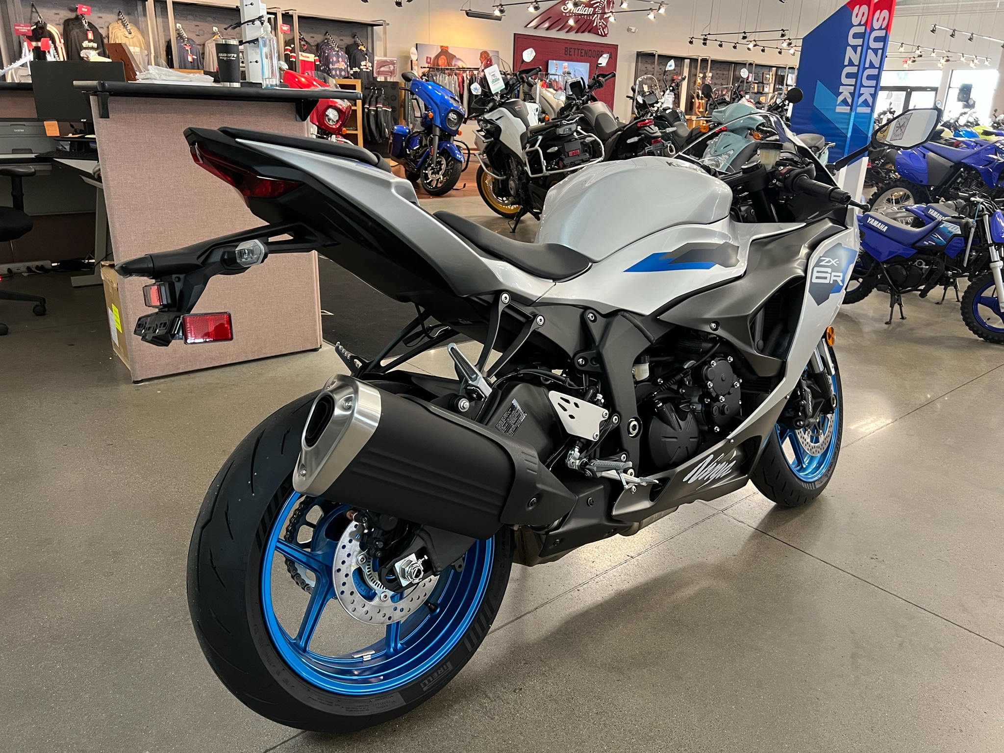 2027 Kawasaki Ninja® ZX-6R ABS 9